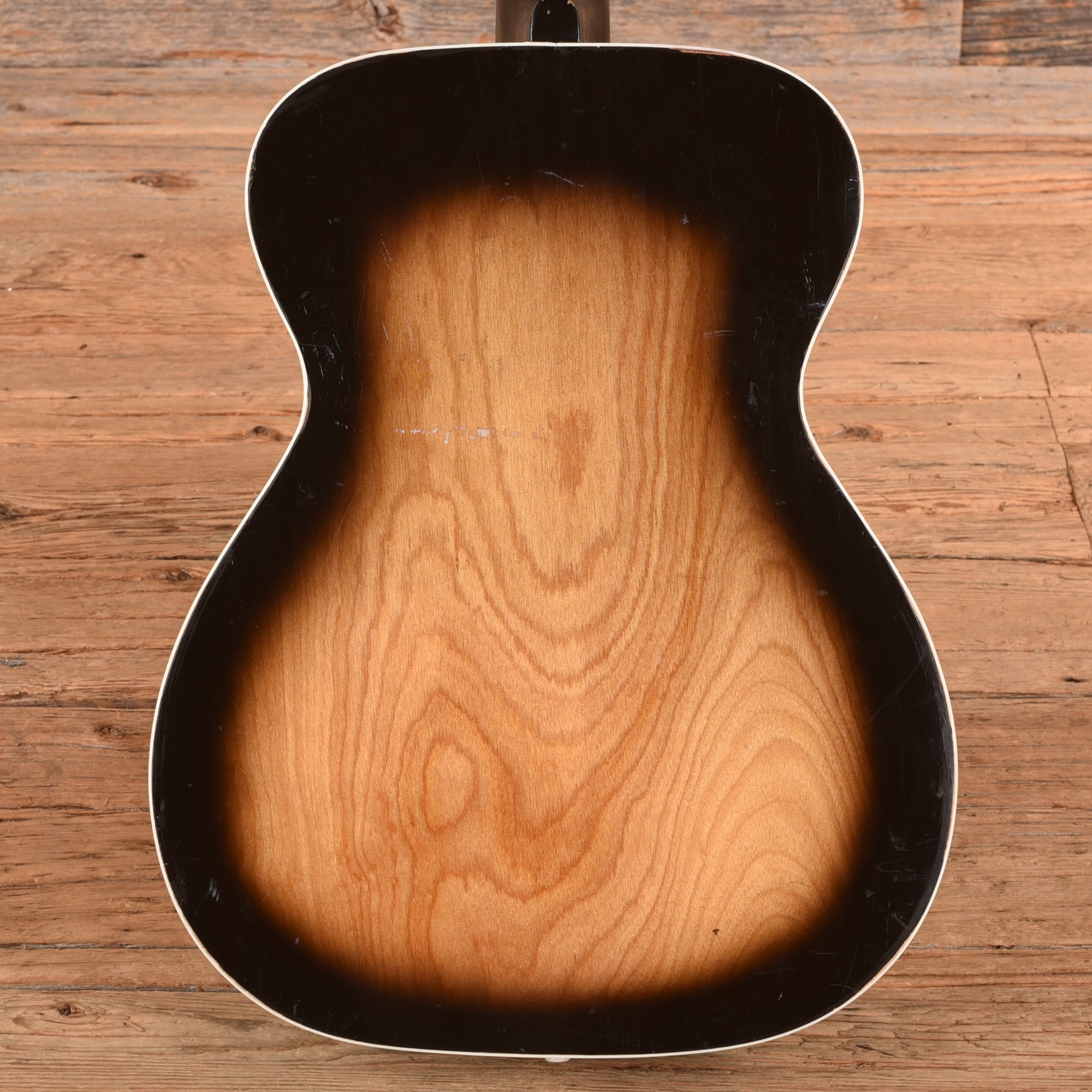 Silvertone H621 Sunburst 1965 Acoustic Guitars