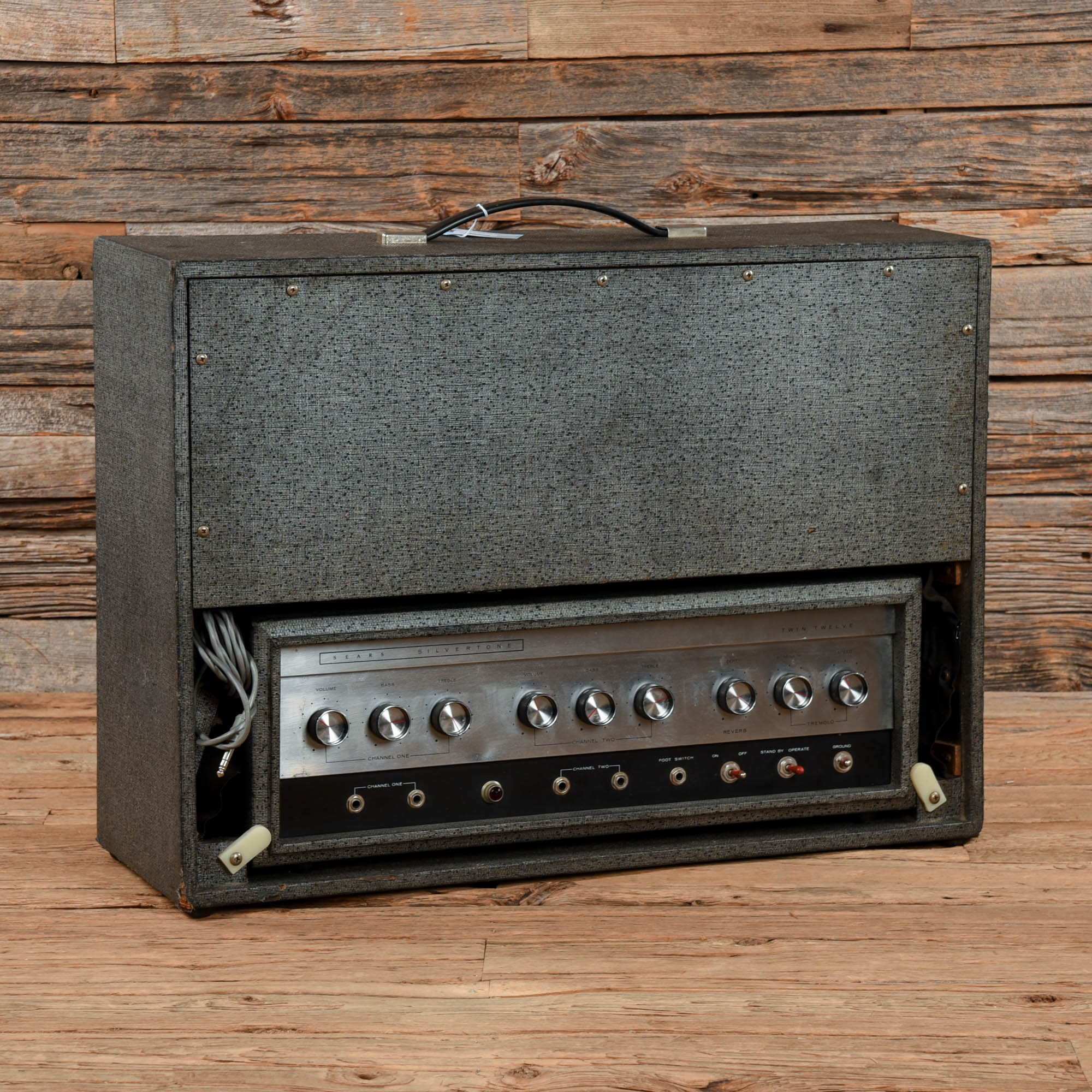 Silvertone 1484 Twin Twelve 60-Watt 2x12