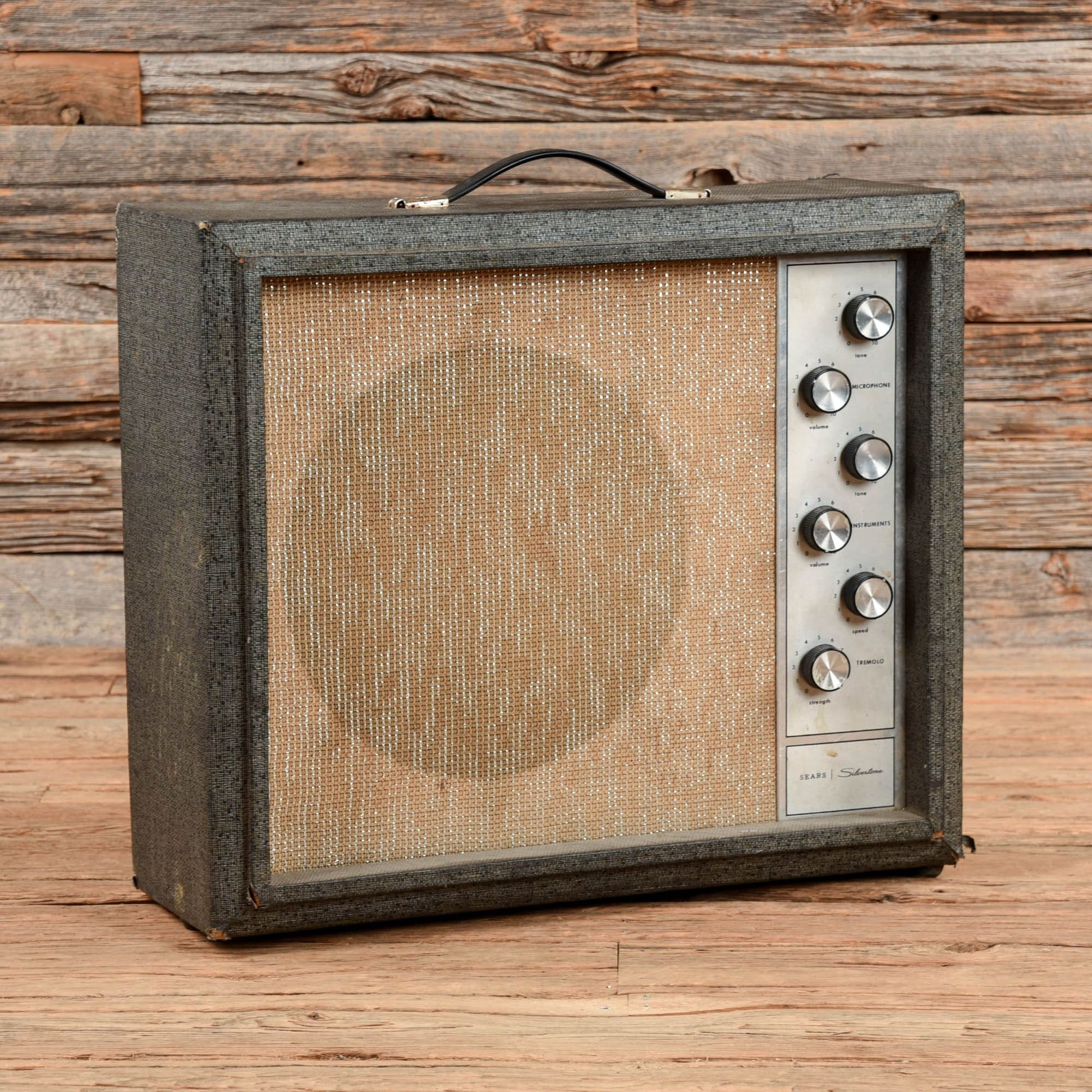 Silvertone Tube Amp  1967 Amps / Guitar Cabinets