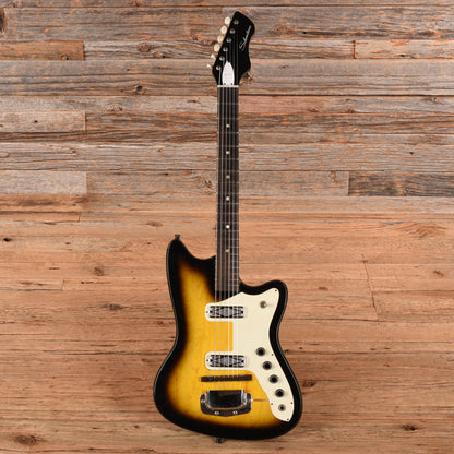 Silvertone 1449 Bobkat Sunburst 1966 Bass Guitars