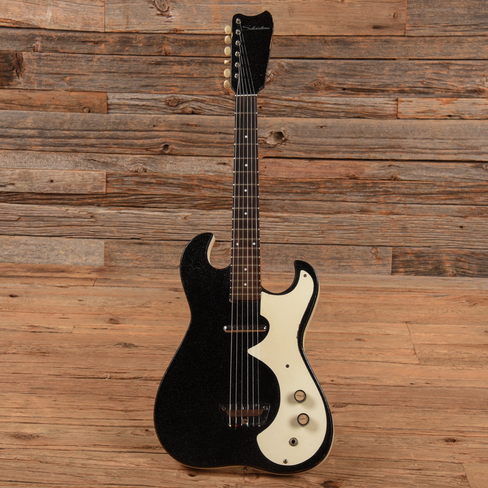Silvertone 1448 w/ Amp in Case Black 1960s Electric Guitars / Semi-Hollow