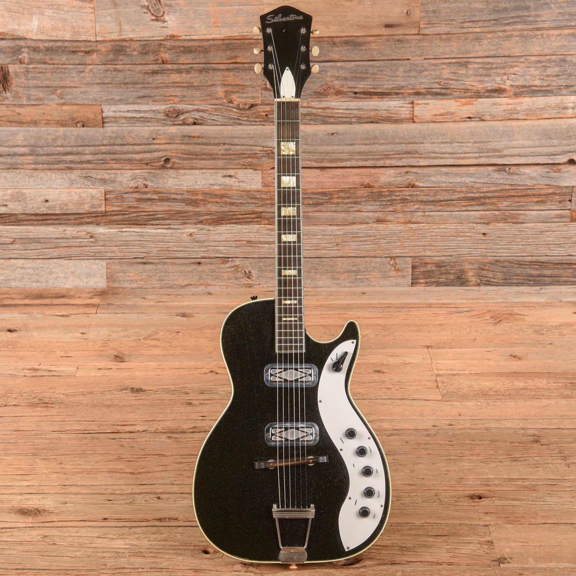 Silvertone 1423 Black 1962 Electric Guitars