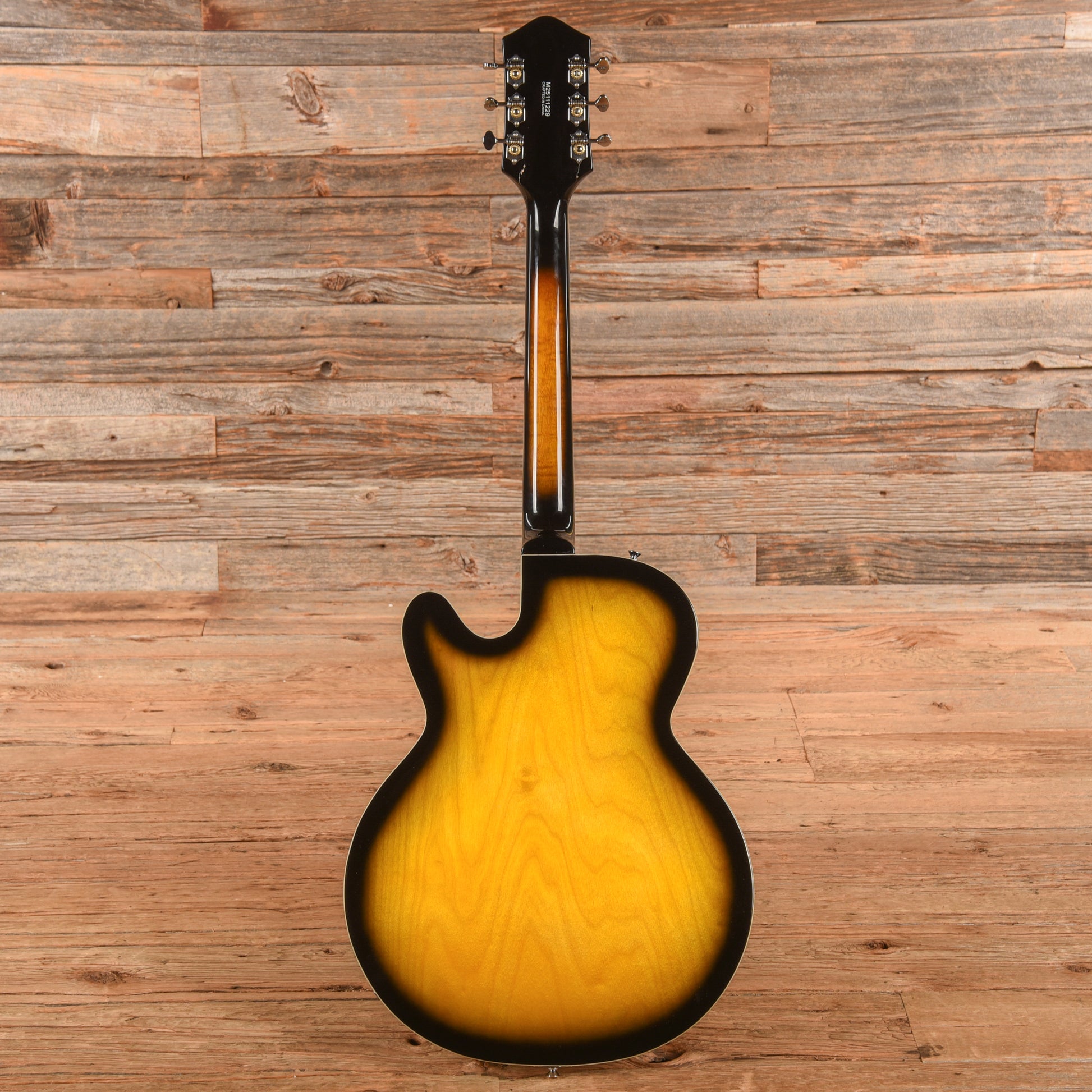 Silvertone 1446 TTSB Single Cut Semi-Hollow Electric Guitar w/ Trapeze Tailpiece Tobacco Sunburst Electric Guitars