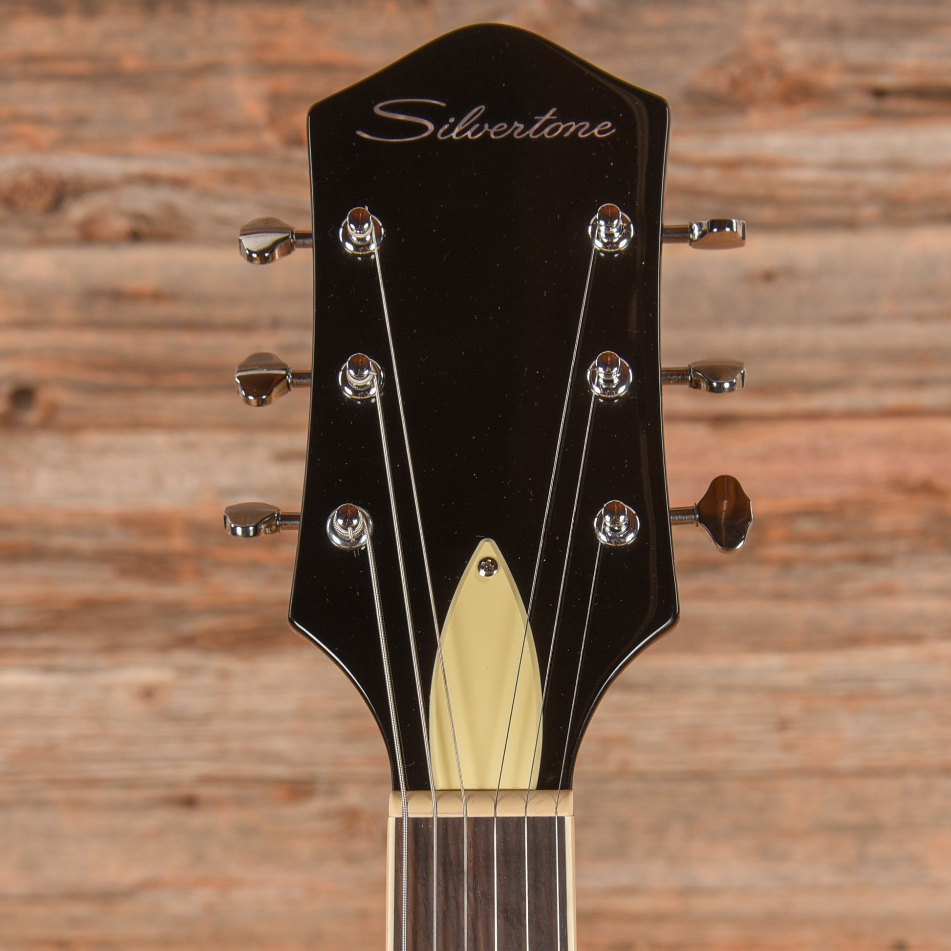 Silvertone 1446 TTSB Single Cut Semi-Hollow Electric Guitar w/ Trapeze Tailpiece Tobacco Sunburst Electric Guitars