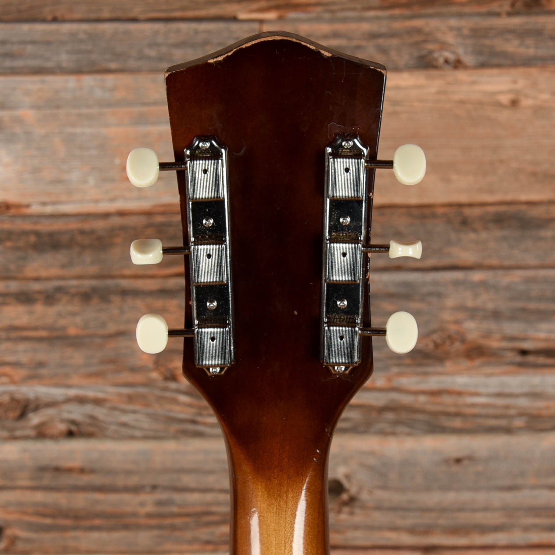 Silvertone 57-619 Sunburst 1960s Electric Guitars