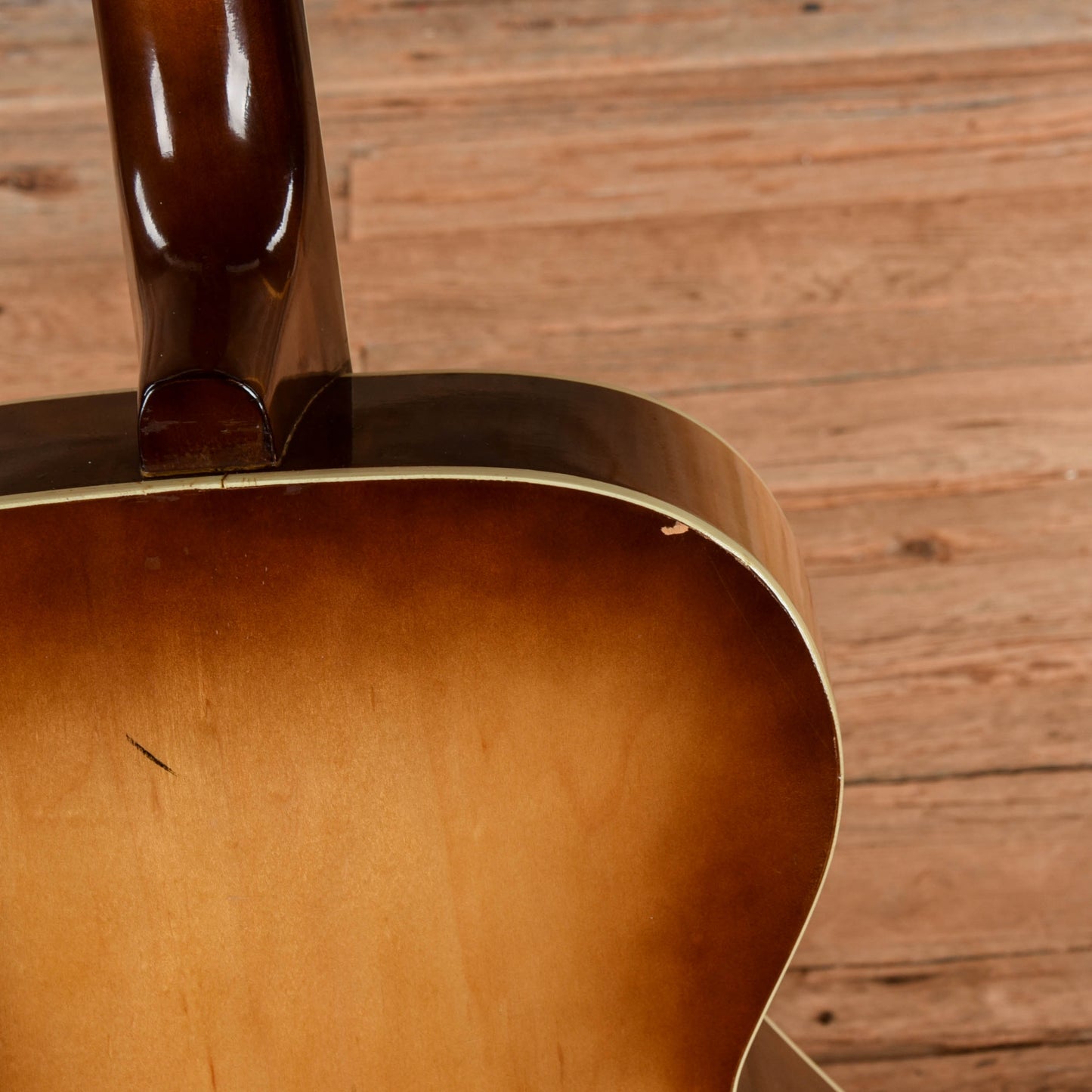 Silvertone 57-619 Sunburst 1960s Electric Guitars