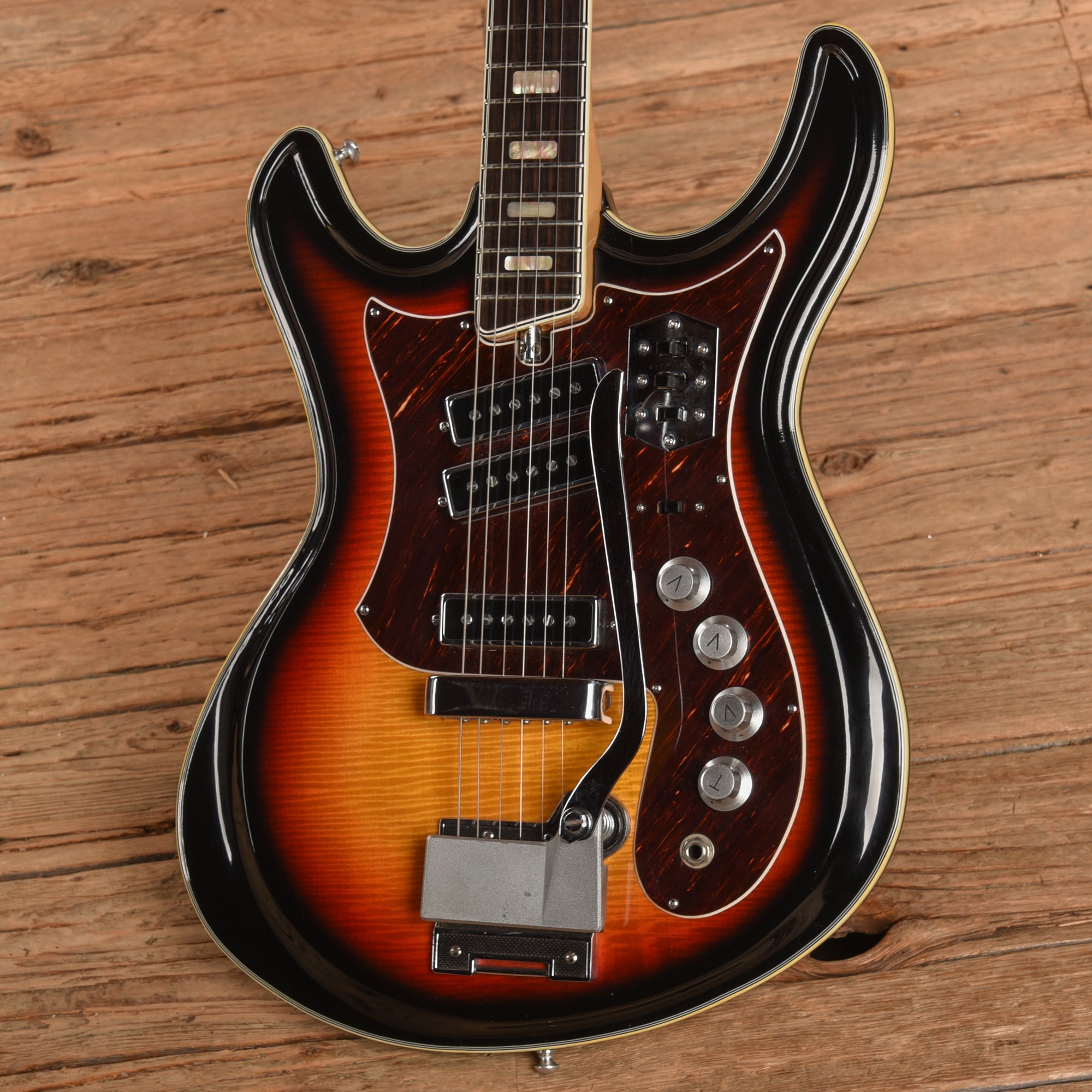 Silvertone 1445 Sunburst 1960s Electric Guitars / Solid Body