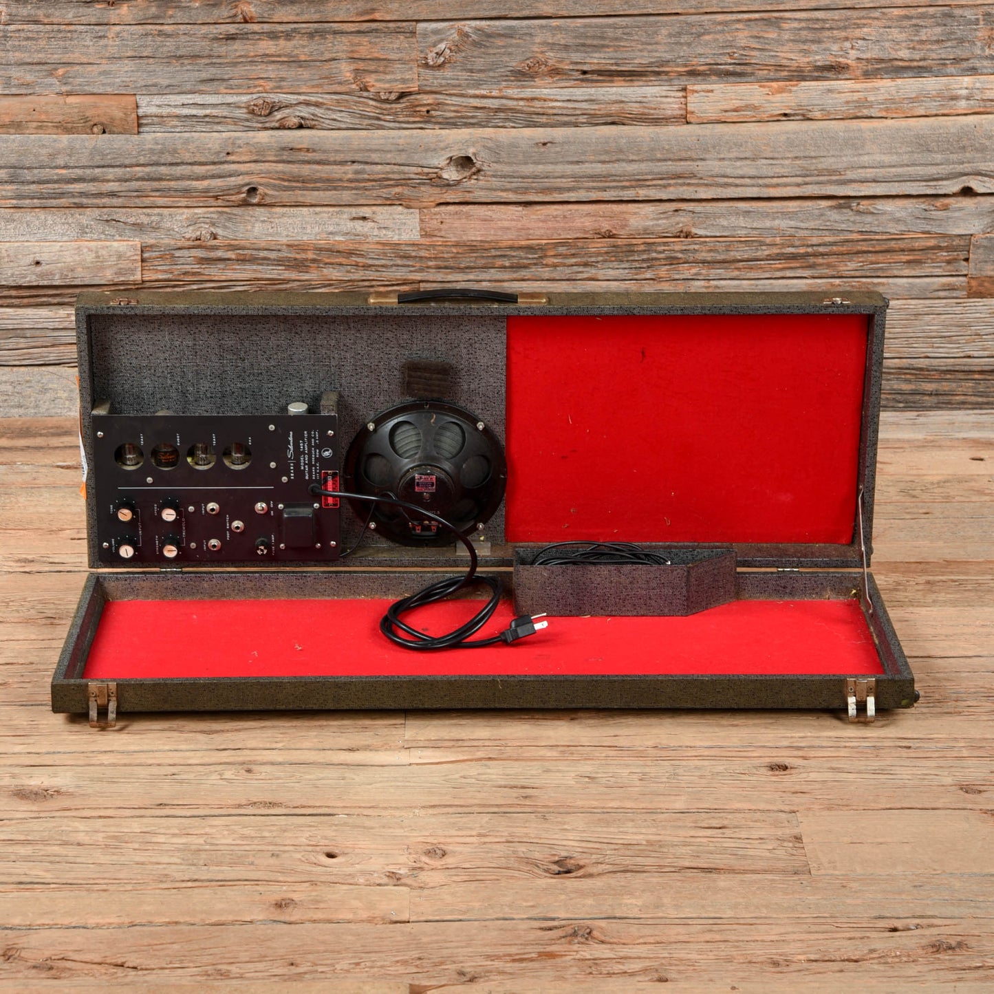 Silvertone 1457 w/ Amp in Case Red Burst 1965 Electric Guitars / Solid Body