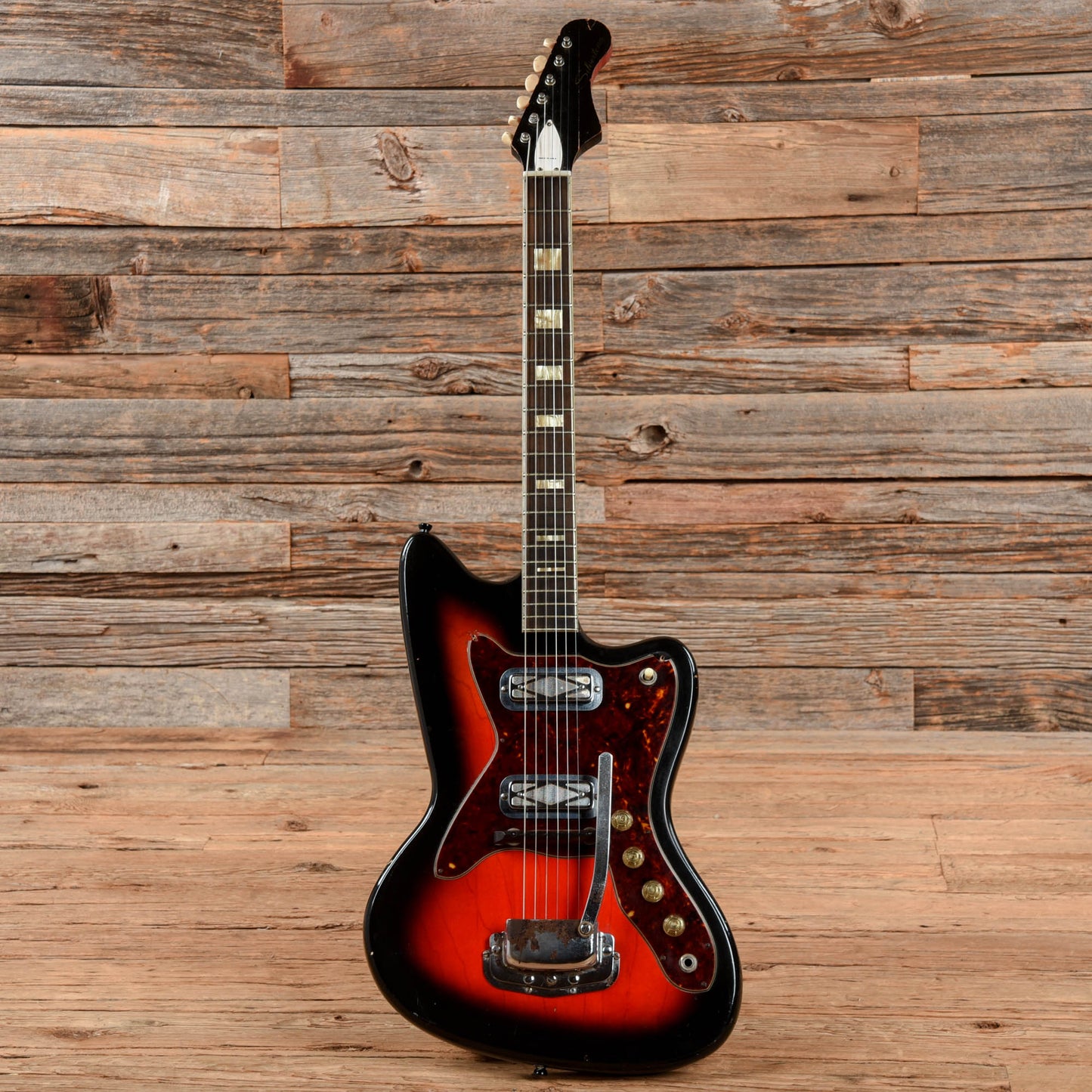 Silvertone 1478 Silhouette Red Burst 1960s Electric Guitars / Solid Body