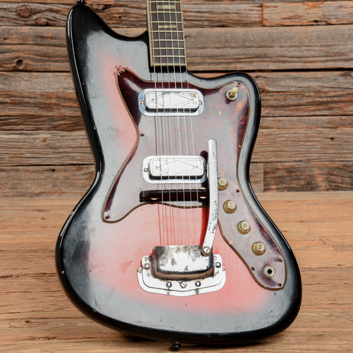 Silvertone 1478 Silhouette Red Burst 1960s Electric Guitars / Solid Body