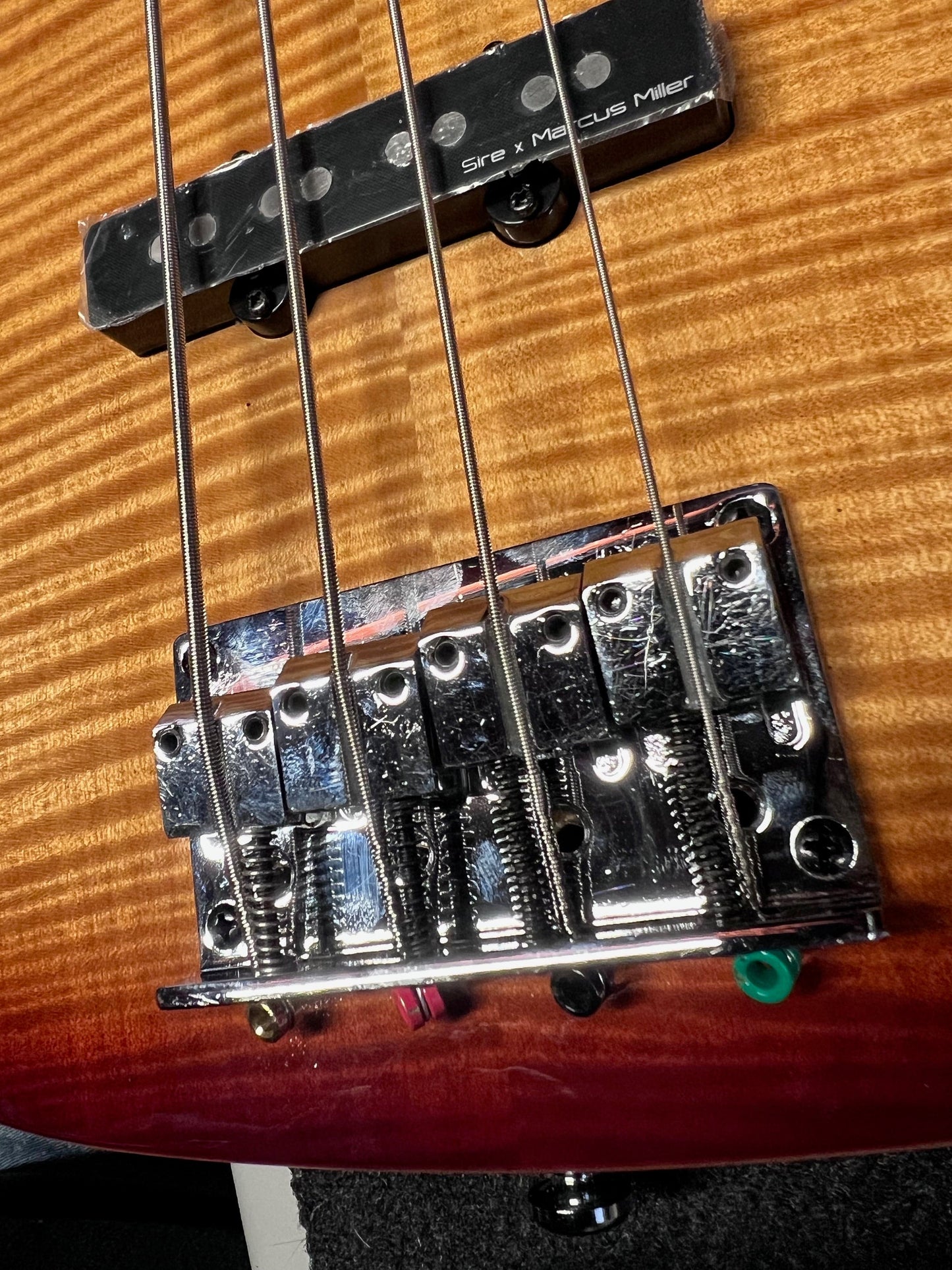 Sire Marcus Miller P10 Alder 4-String Tobacco Sunburst (2nd Gen) Bass Guitars / 4-String