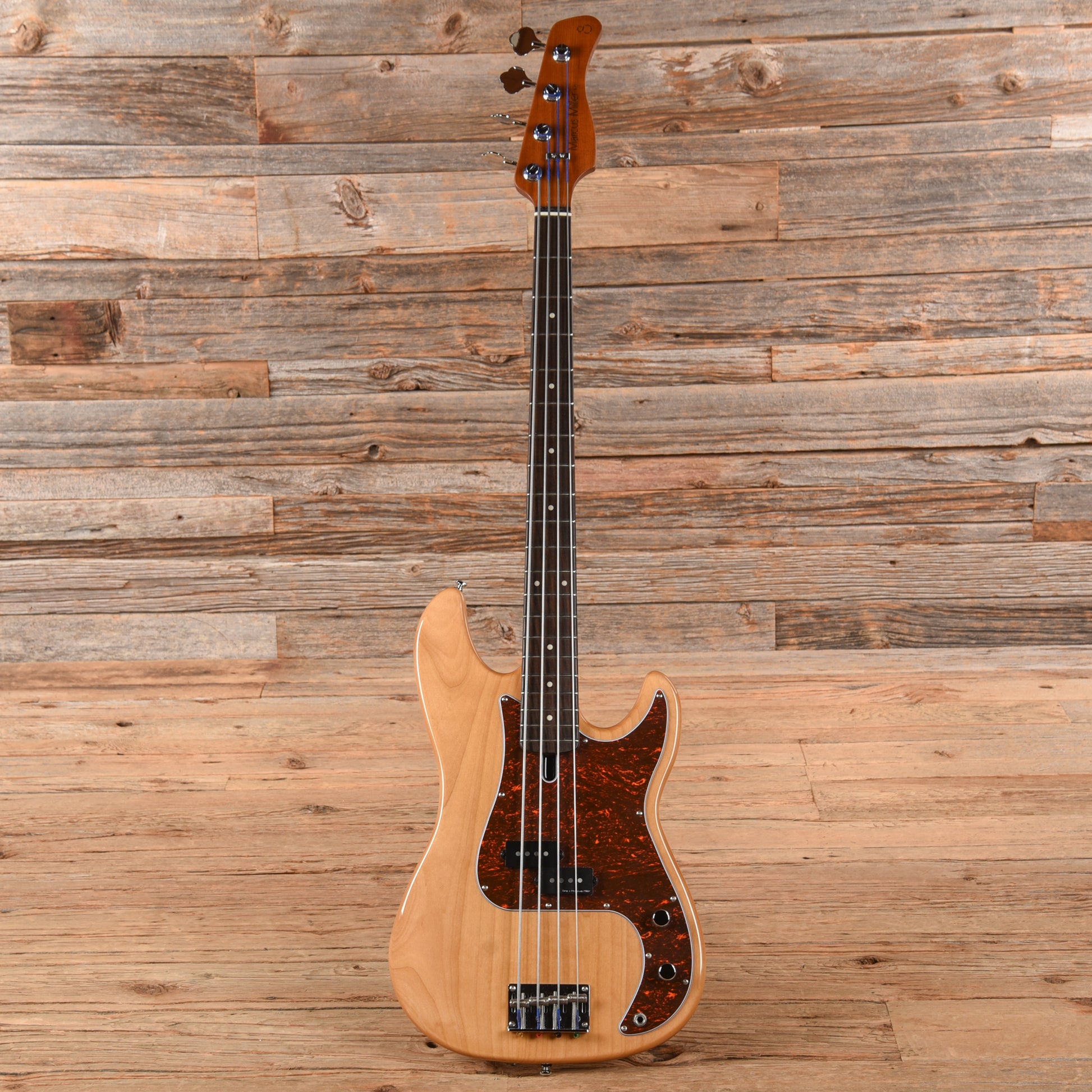 Sire Marcus Miller P5R Natural 2024 Bass Guitars / 4-String