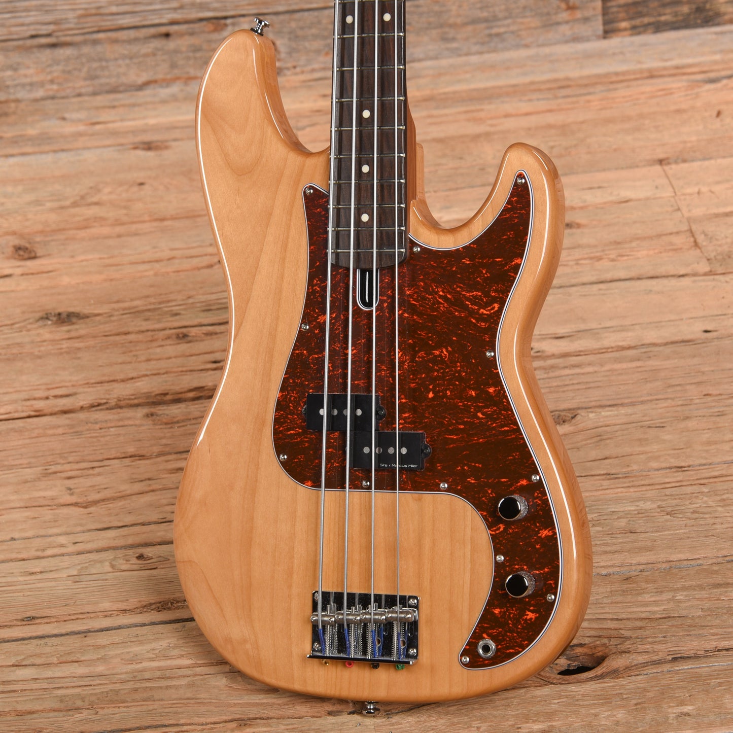 Sire Marcus Miller P5R Natural 2024 Bass Guitars / 4-String