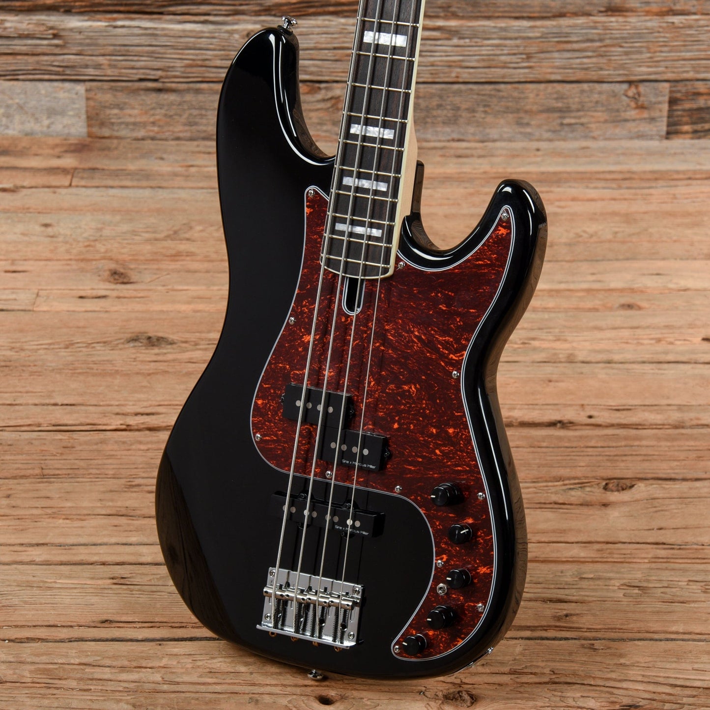 Sire Marcus Miller P7 Black Bass Guitars / 4-String