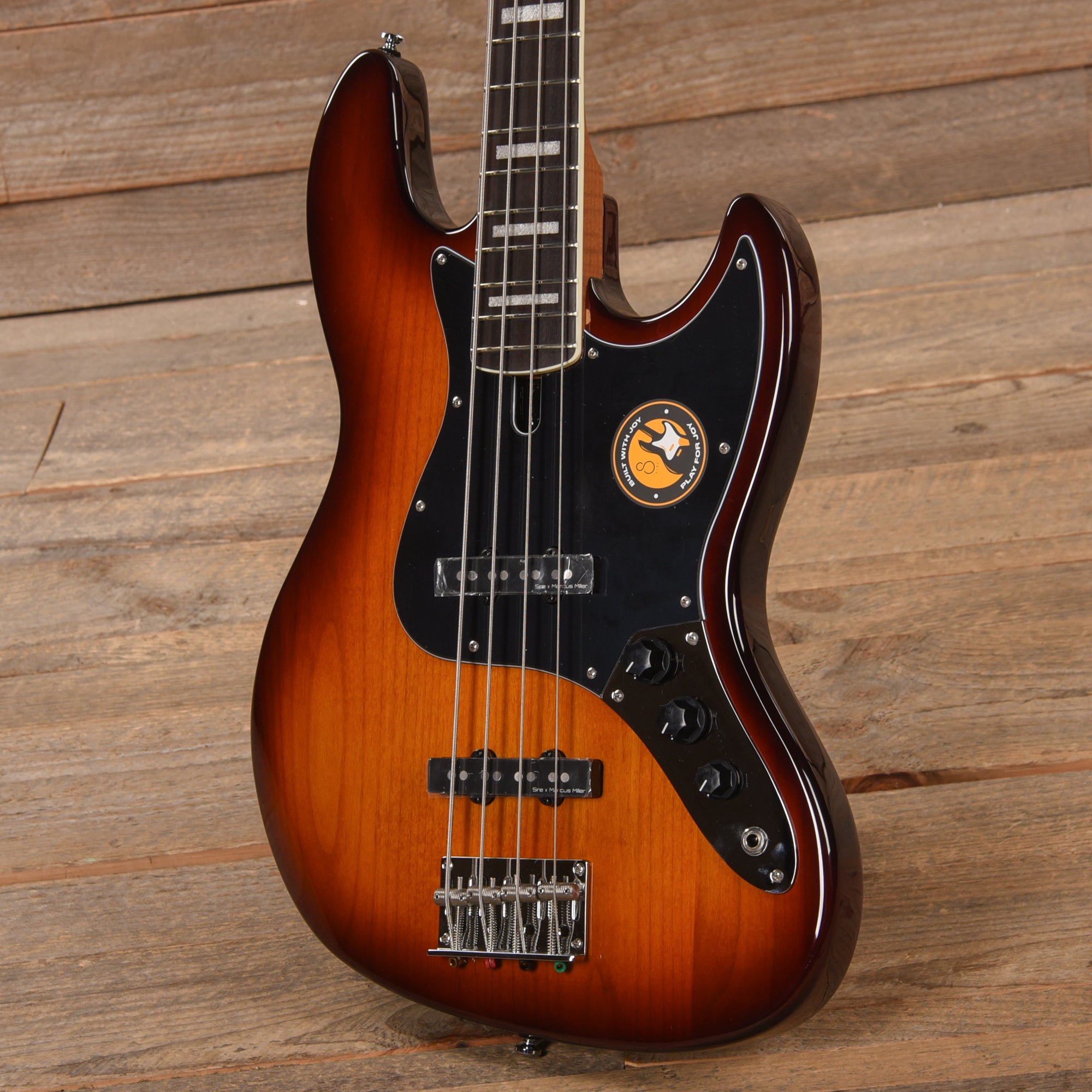 Sire Marcus Miller V5R Alder 4-String Tobacco Sunburst Bass Guitars / 4-String