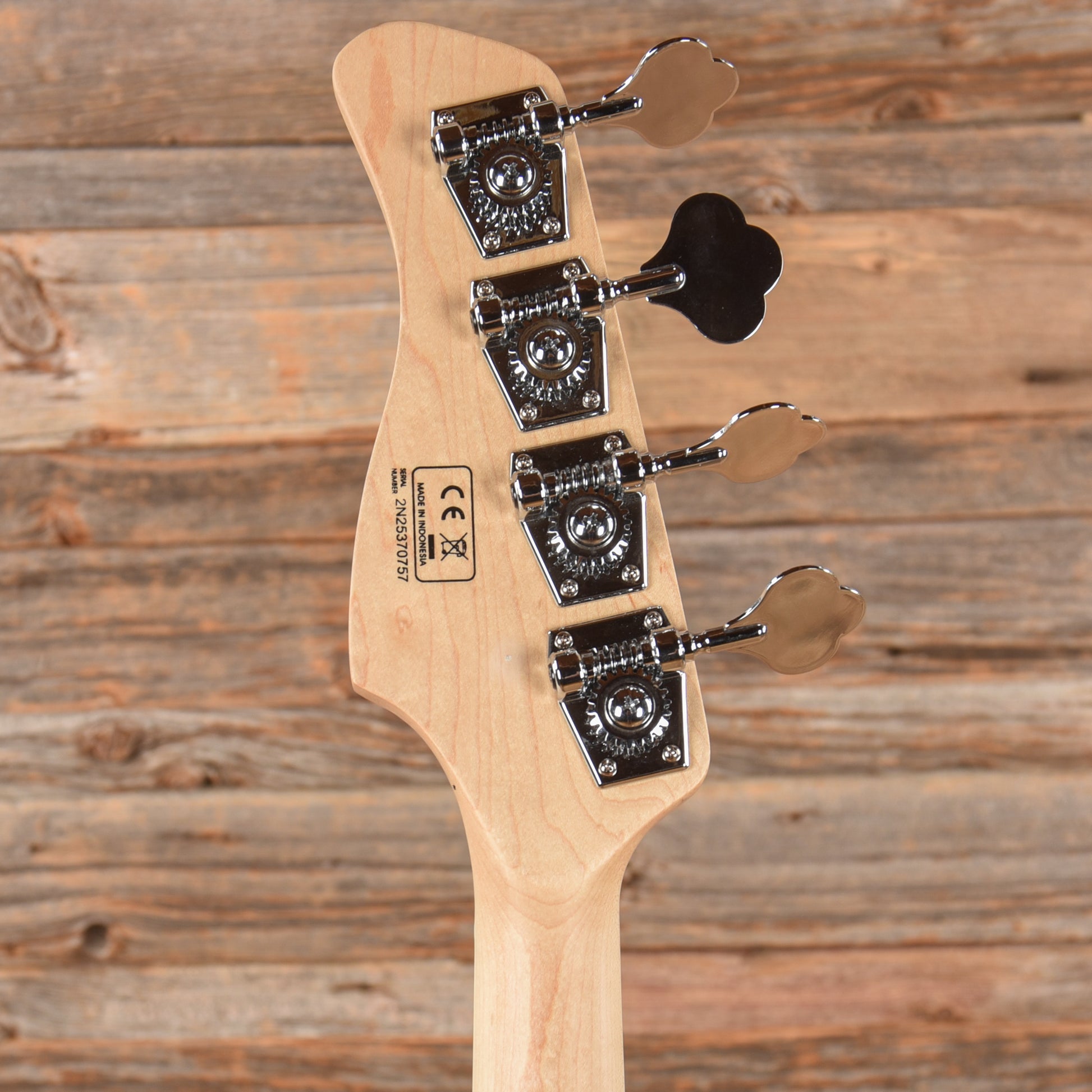 Sire Marcus Miller V7 4-String Swamp Ash/Poplar Reissue Transparent Green Satin Bass Guitars / 4-String