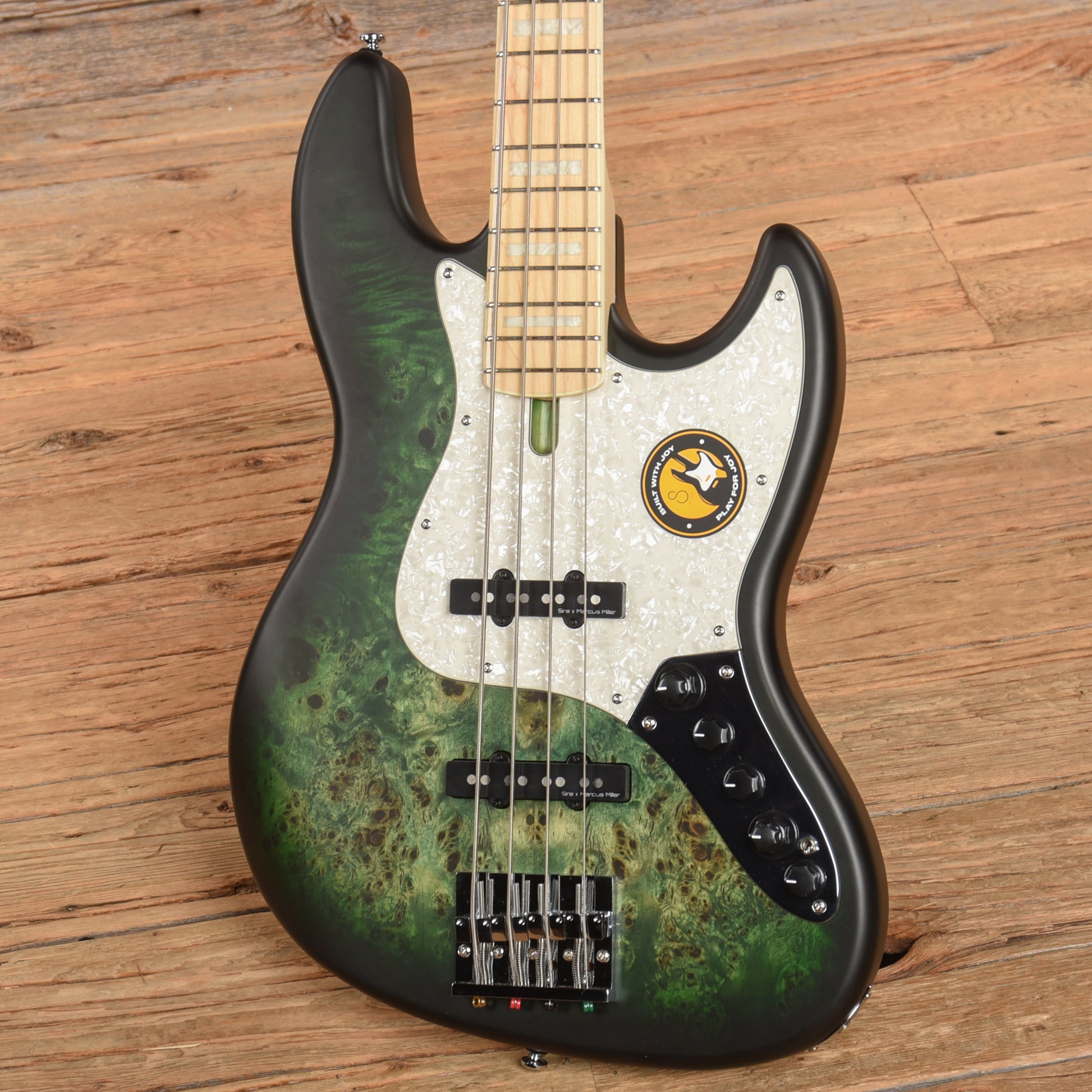 Sire Marcus Miller V7 4-String Swamp Ash/Poplar Reissue Transparent Green Satin Bass Guitars / 4-String