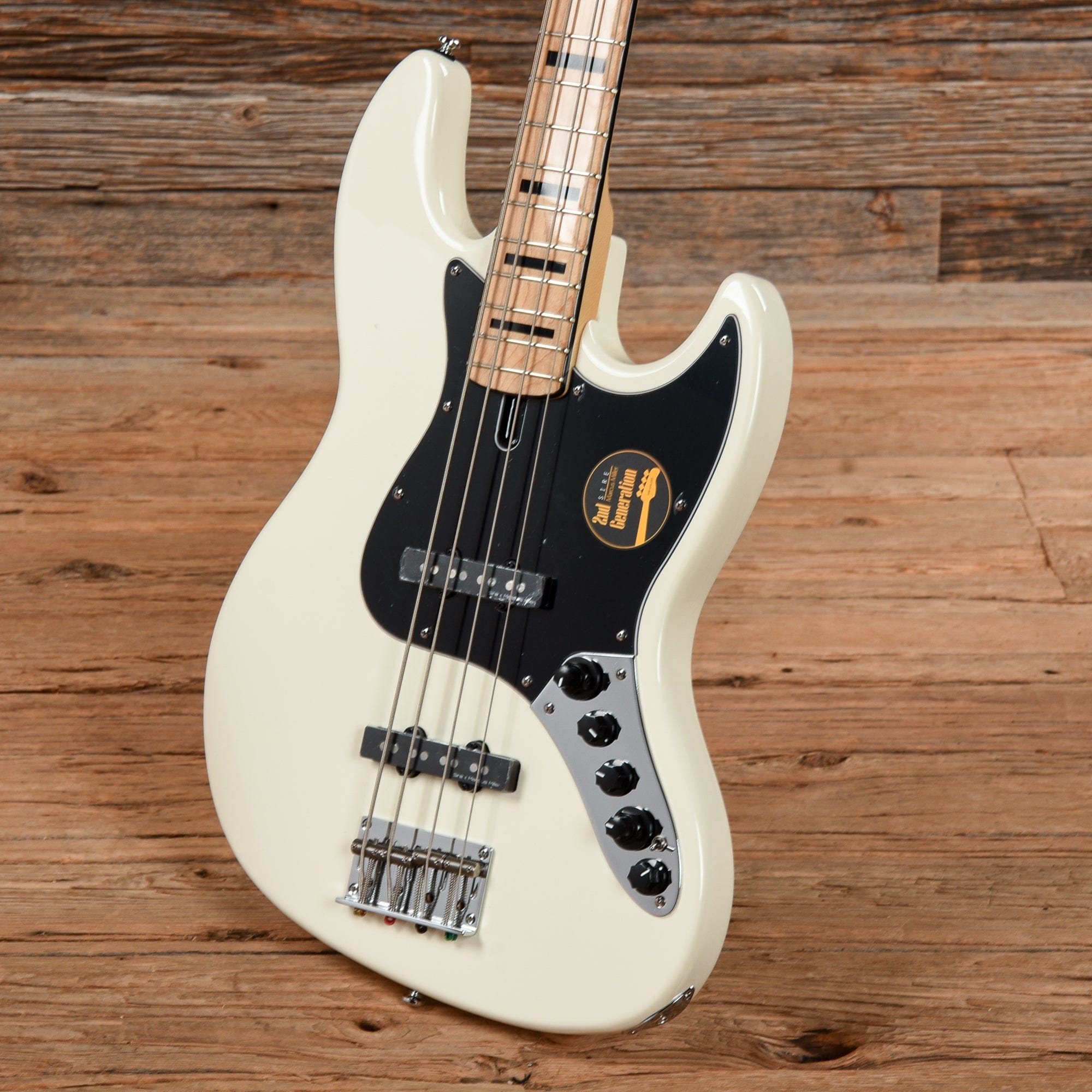 Sire V7 5弦 1st Gen（アルダー、アンティークホワイト） Sire Marcus Miller V7 Alder 5-string Bass Guitar - Antique White