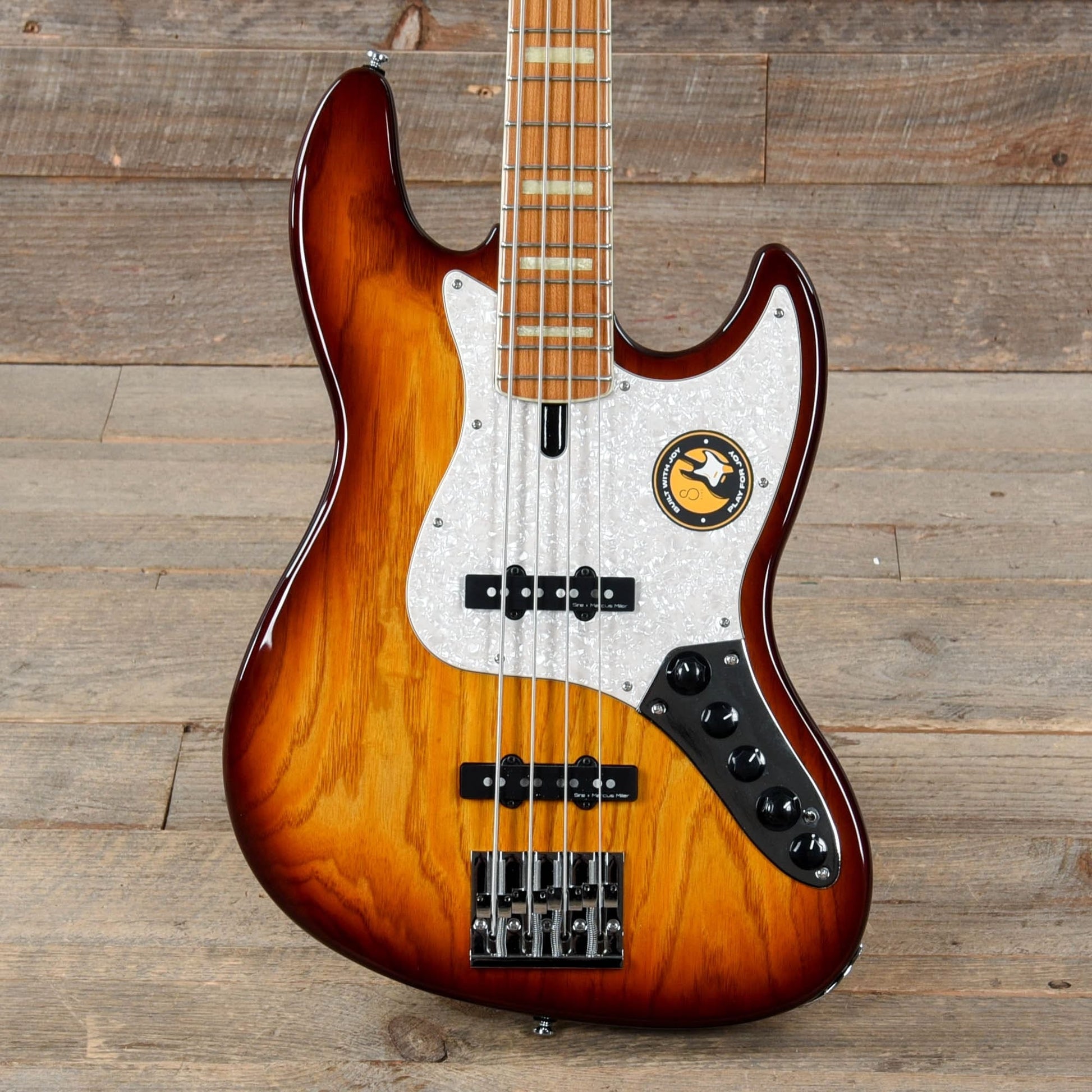 Sire Marcus Miller V8 Swamp Ash 4-String Tobacco Sunburst Bass Guitars / 4-String