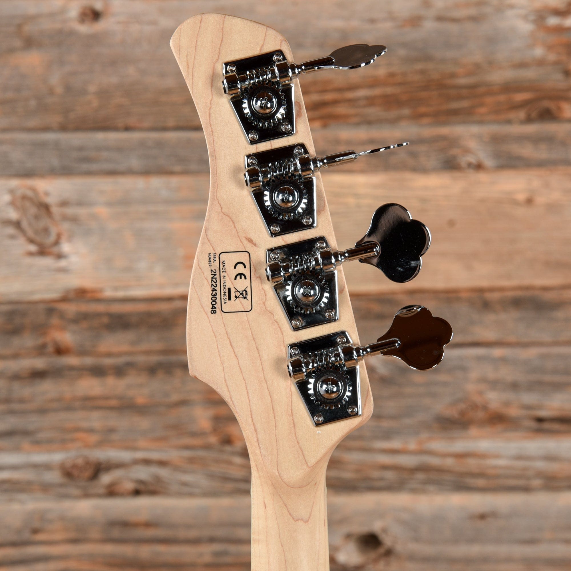 Sire Marcus Miller V9 Swamp Ash/Quilted Maple 4-String Natural (2nd Gen) Bass Guitars / 4-String