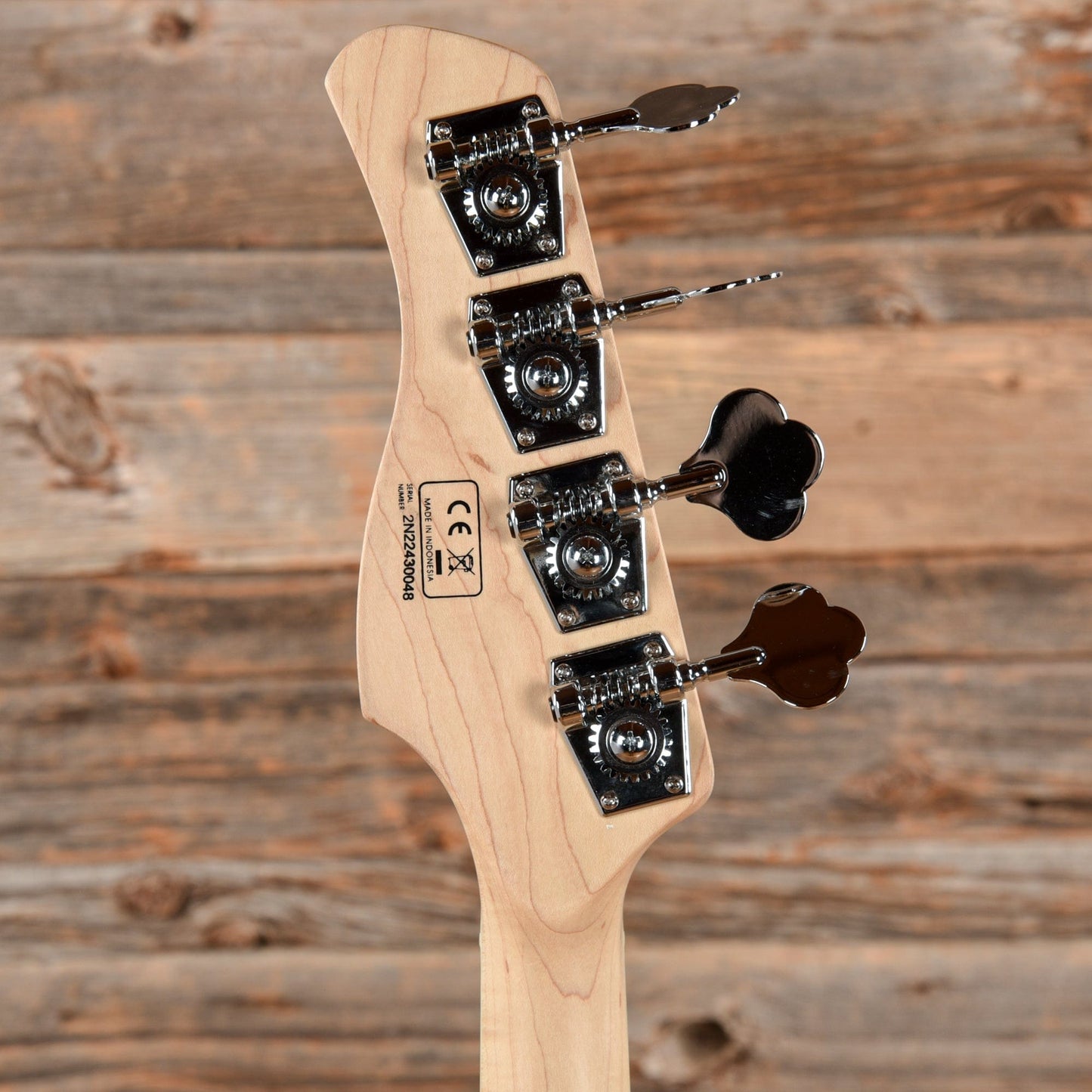 Sire Marcus Miller V9 Swamp Ash/Quilted Maple 4-String Natural (2nd Gen) Bass Guitars / 4-String