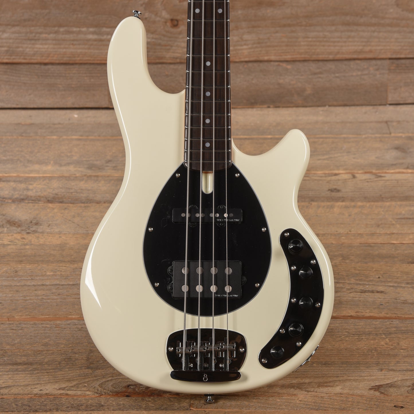 Sire Marcus Miller Z7 4-String Antique White Bass Guitars / 4-String
