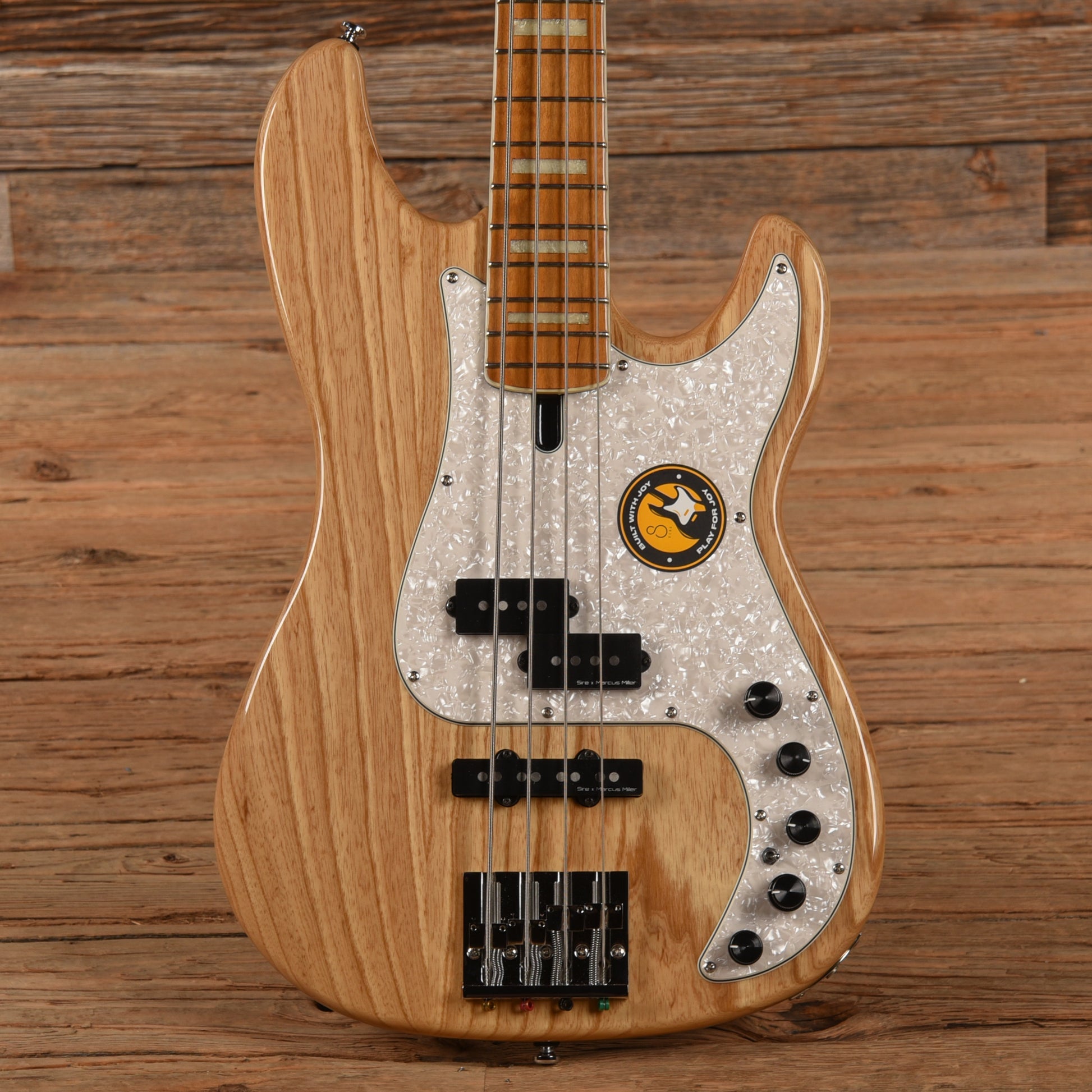 Sire P8 Natural 2023 Bass Guitars / 4-String