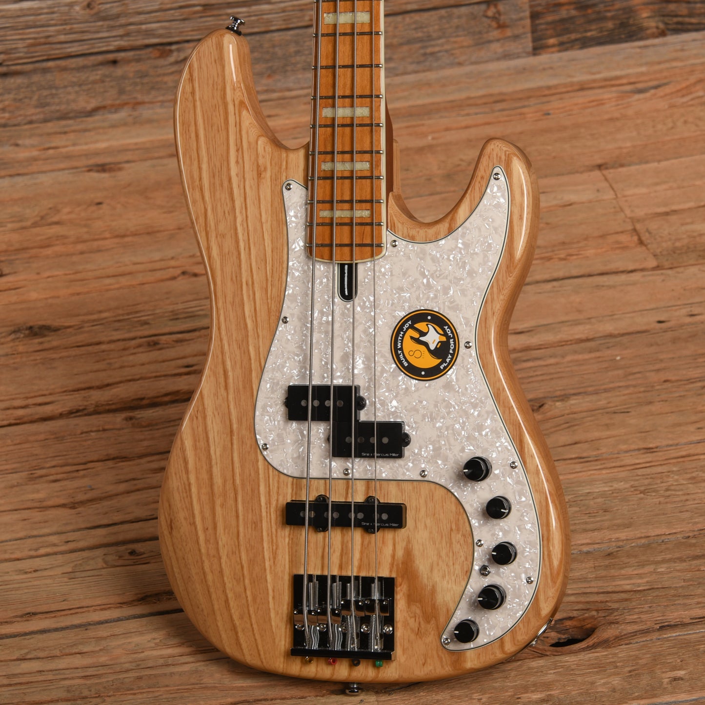 Sire P8 Natural 2023 Bass Guitars / 4-String