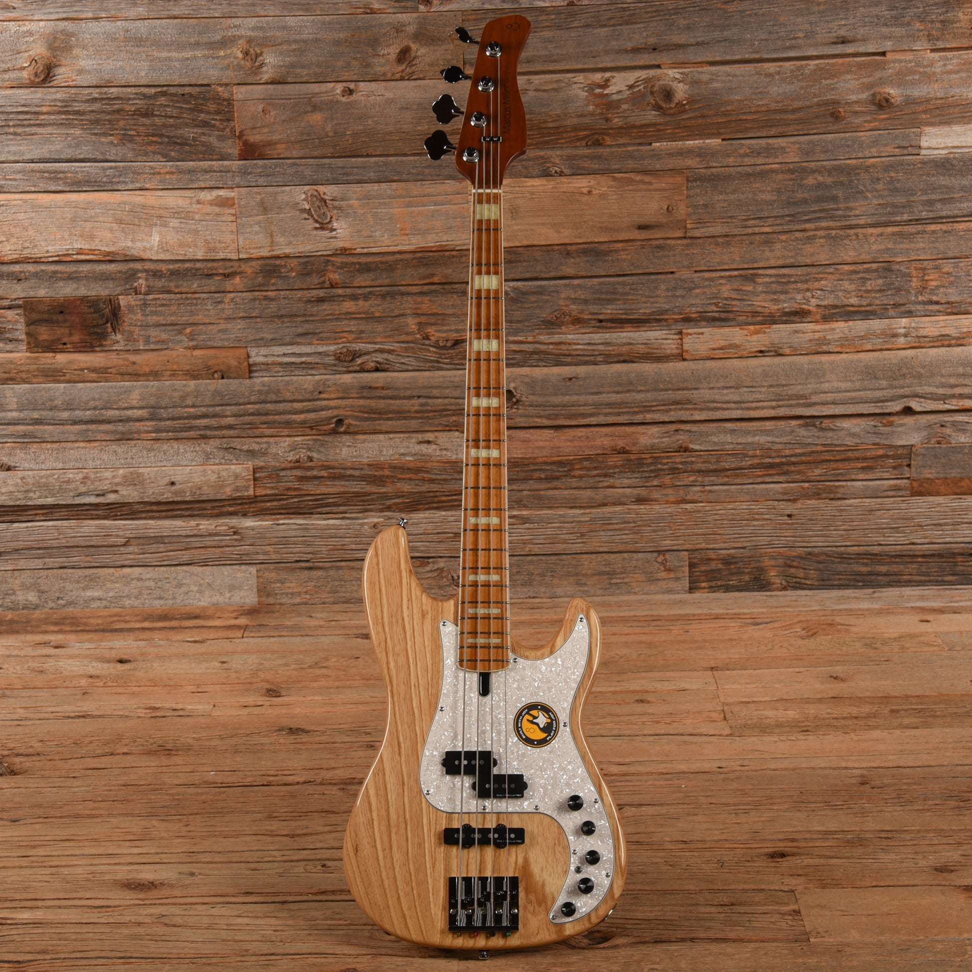 Sire P8 Natural 2023 Bass Guitars / 4-String