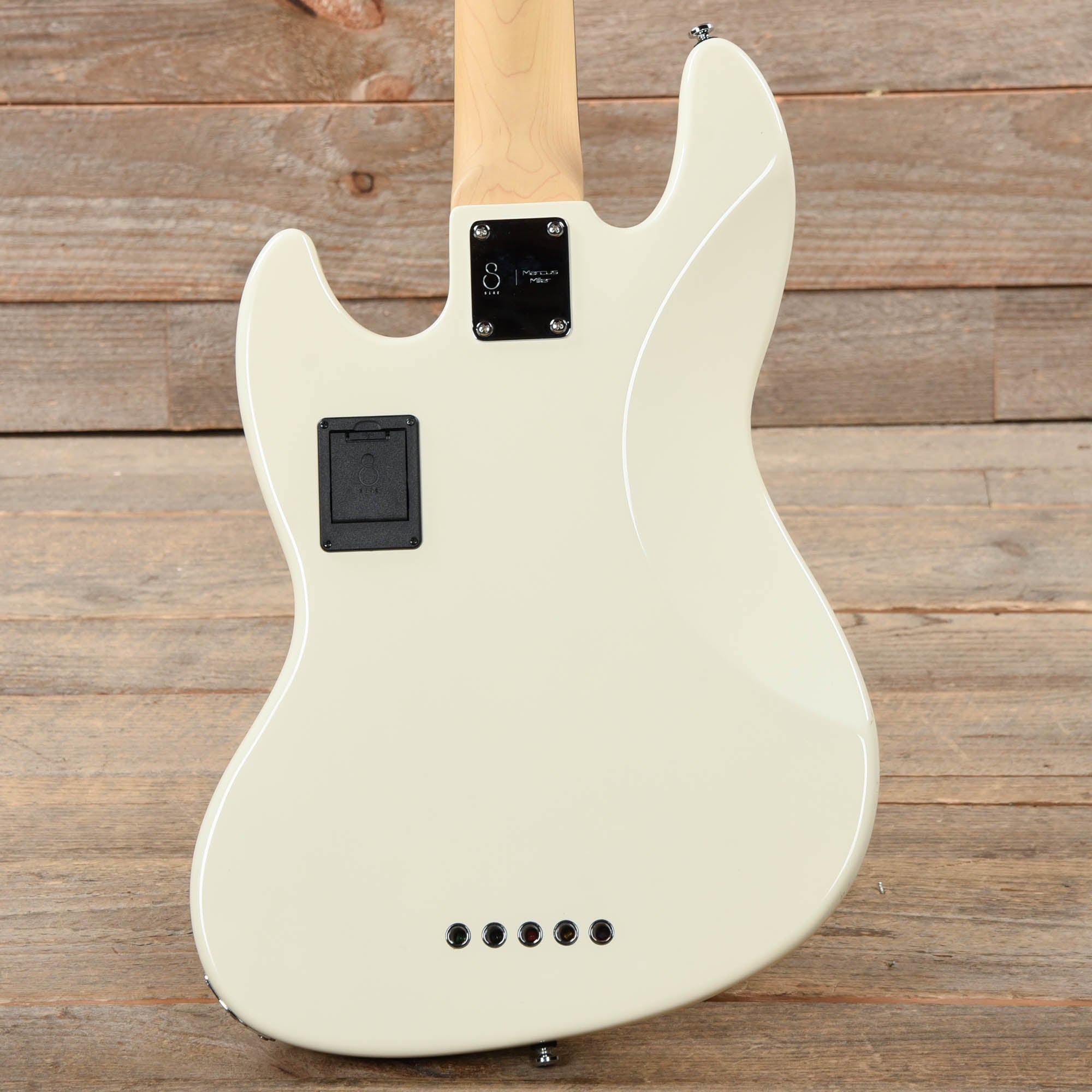 Sire Marcus Miller V3 5-String Antique White (2nd Gen) Bass Guitars / 5-String or More