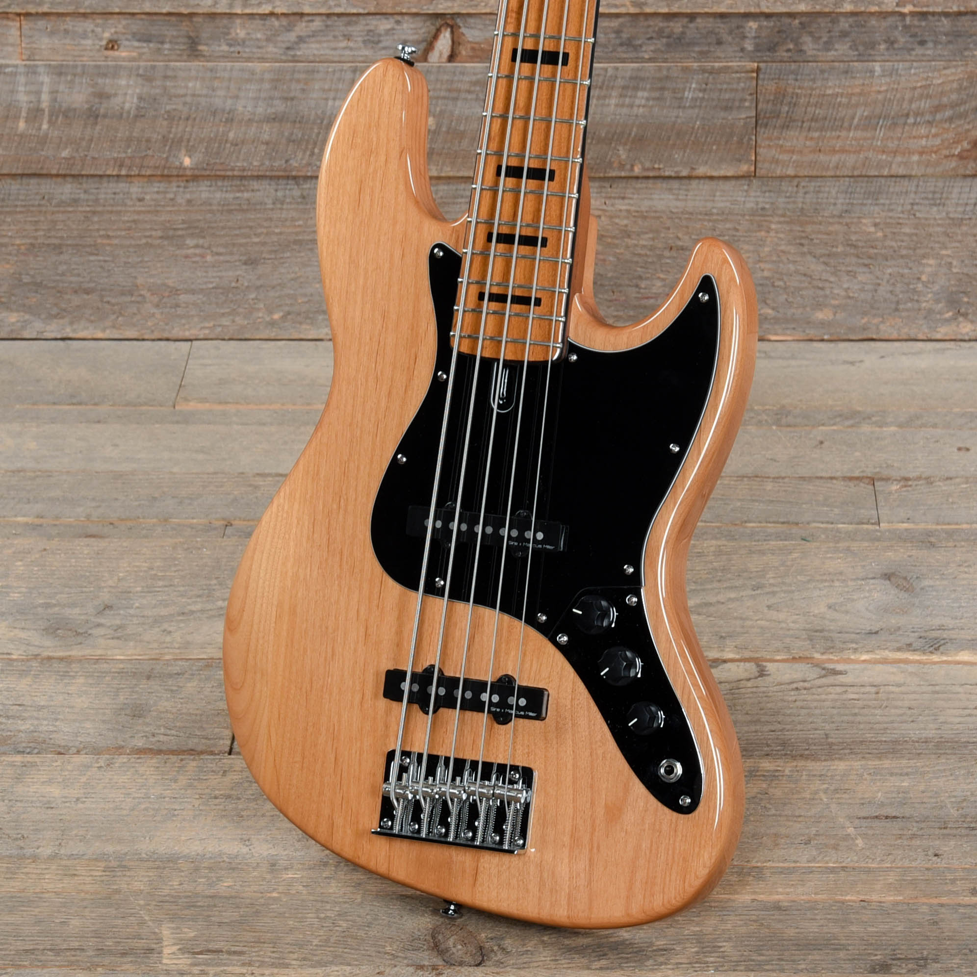 Sire Marcus Miller V5 Alder 5-String Natural (2nd Gen) Bass Guitars / 5-String or More