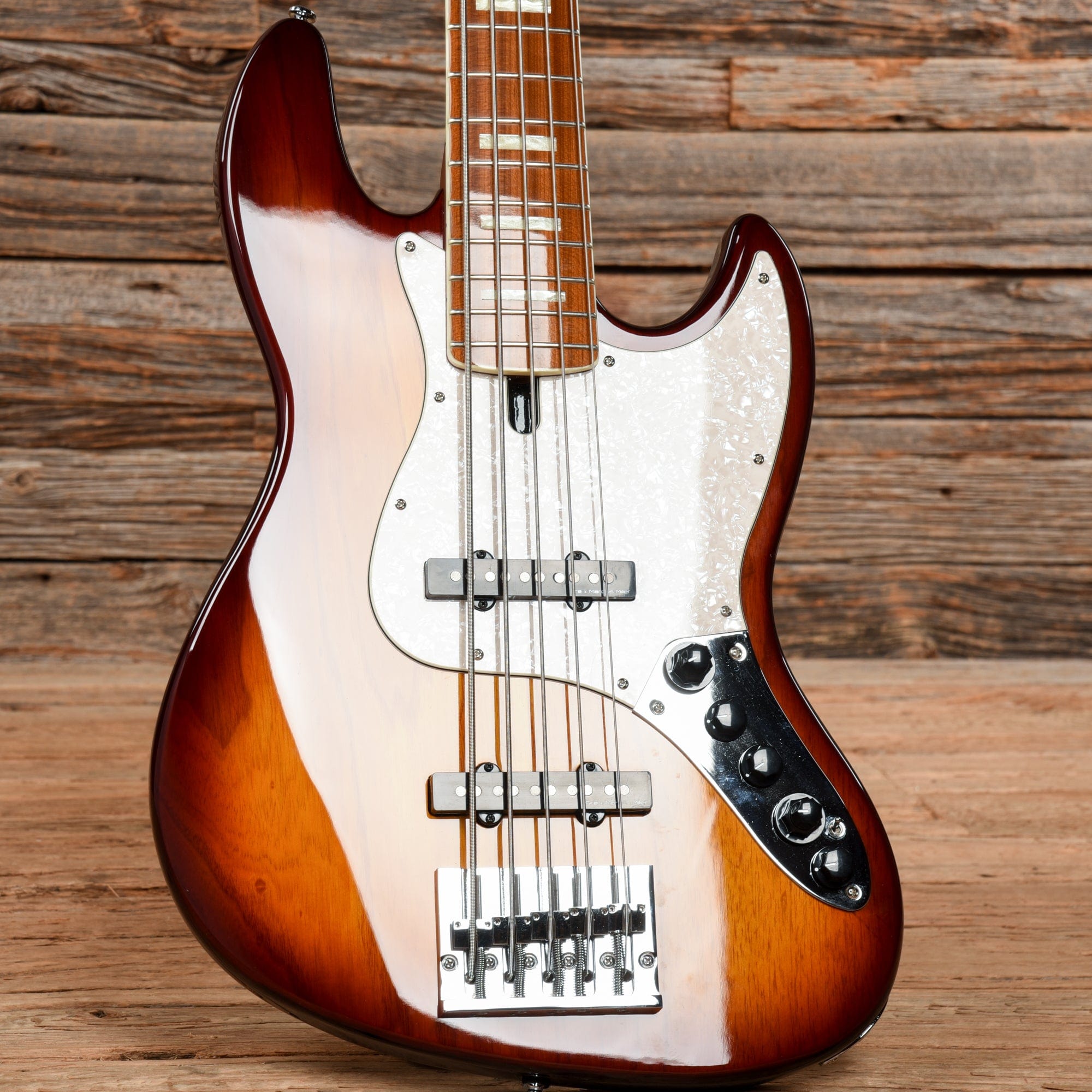 Sire Marcus Miller V8 Swamp Ash 5-String Tobacco Sunburst Bass Guitars / 5-String or More