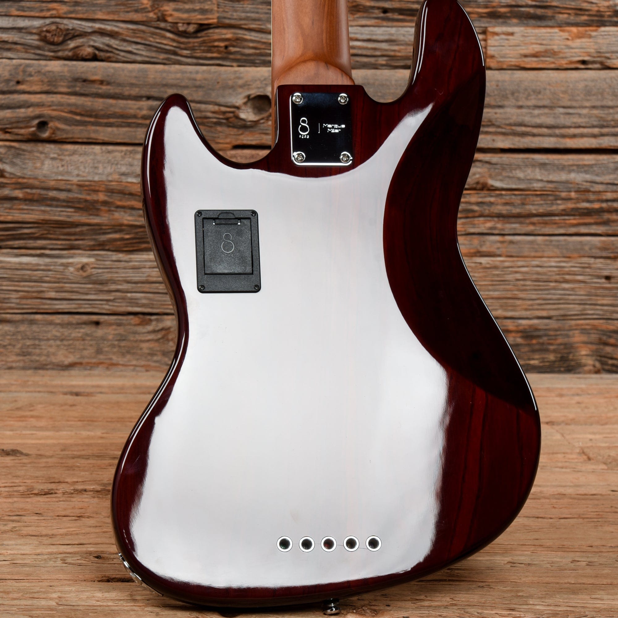 Sire Marcus Miller V8 Swamp Ash 5-String Tobacco Sunburst Bass Guitars / 5-String or More