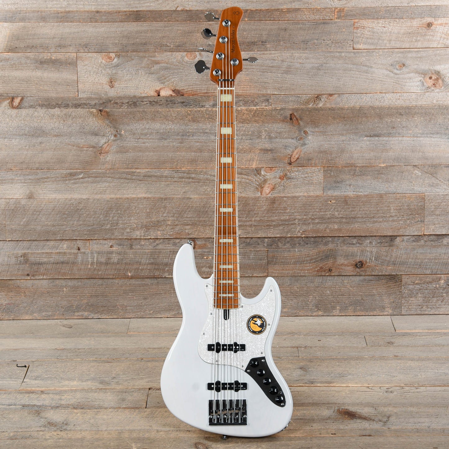 Sire Marcus Miller V8 Swamp Ash 5-String White Blonde Bass Guitars / 5-String or More