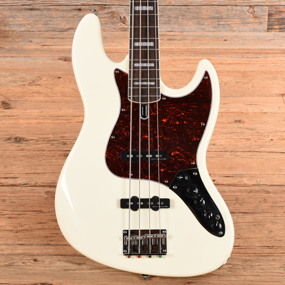 Sire Marcus Miller 2nd Generation V7 White 2022 Bass Guitars