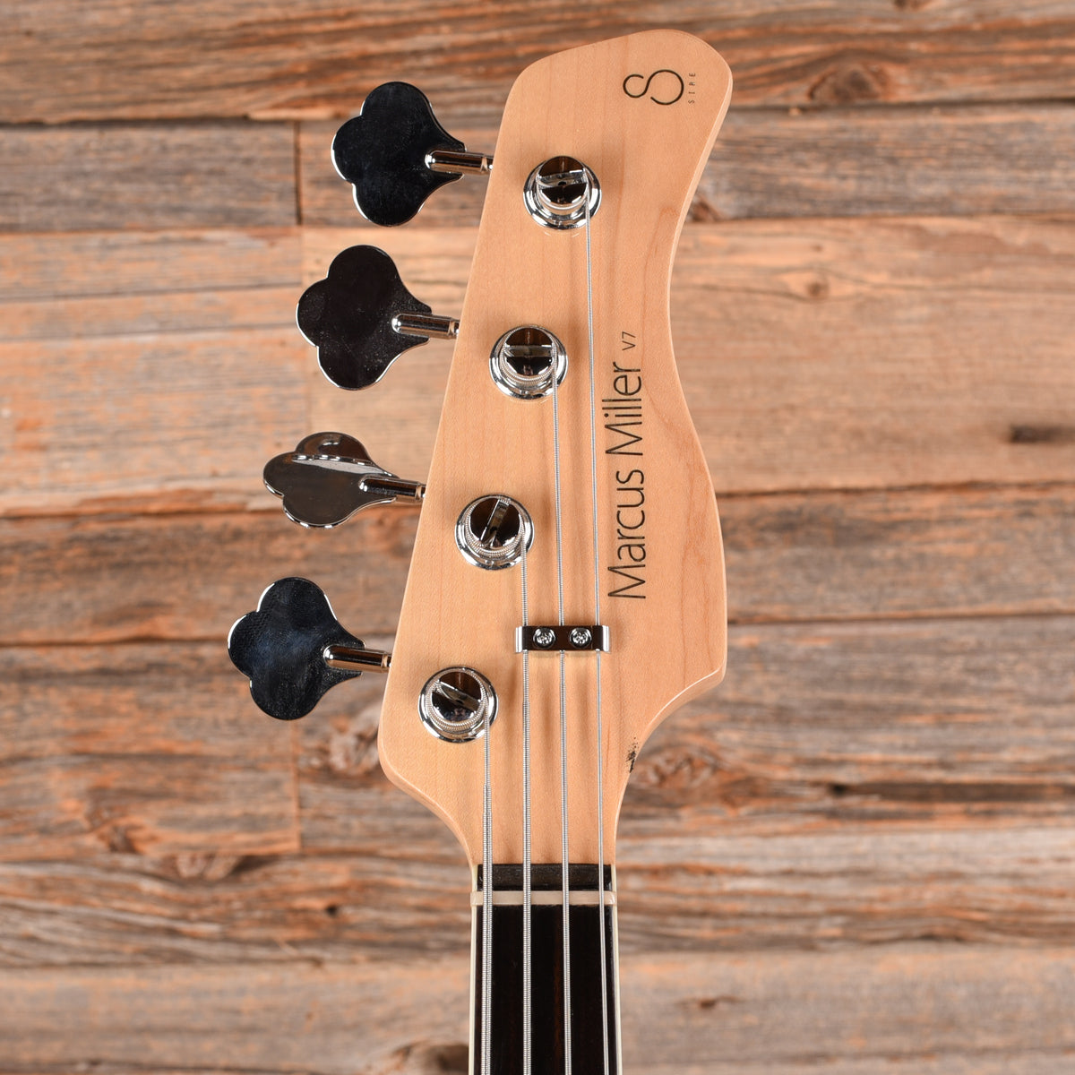 Sire Marcus Miller V7 Fretless White 2019 Bass Guitars