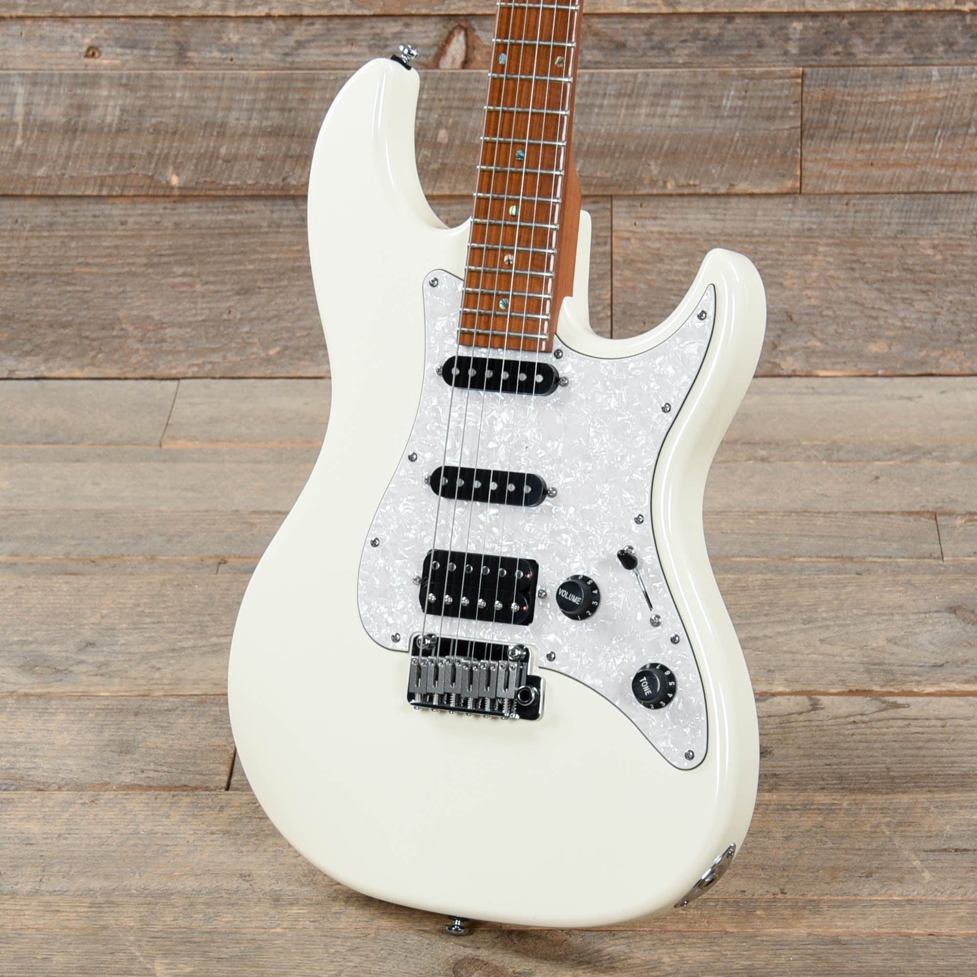 Sire Larry Carlton S7 Electric Antique White Electric Guitars / Solid Body