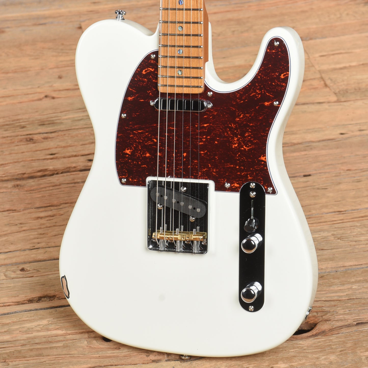 Sire Larry Carlton T7 Antique White Electric Guitars / Solid Body