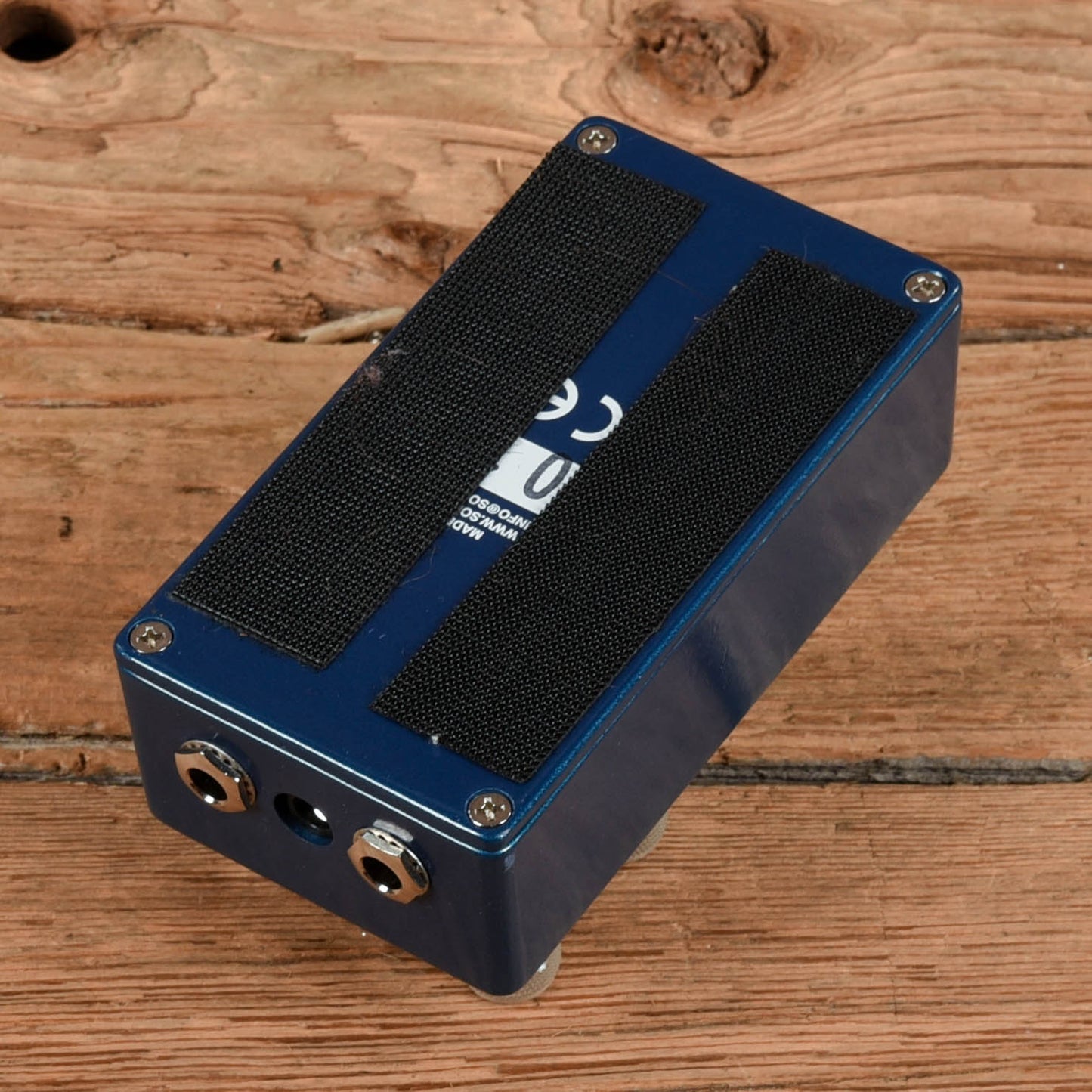 SolidGoldFX Surf Rider IV Effect Pedals