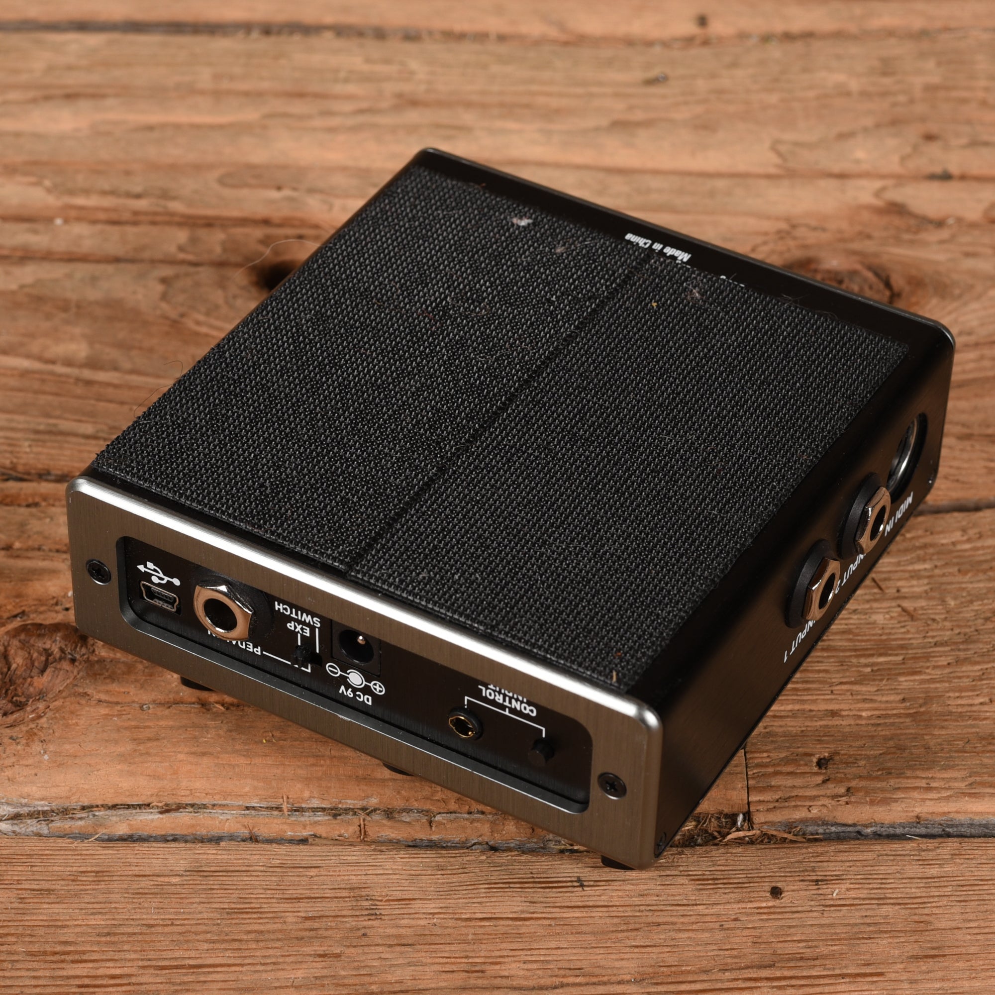 Source Audio Ventris Effect Pedals