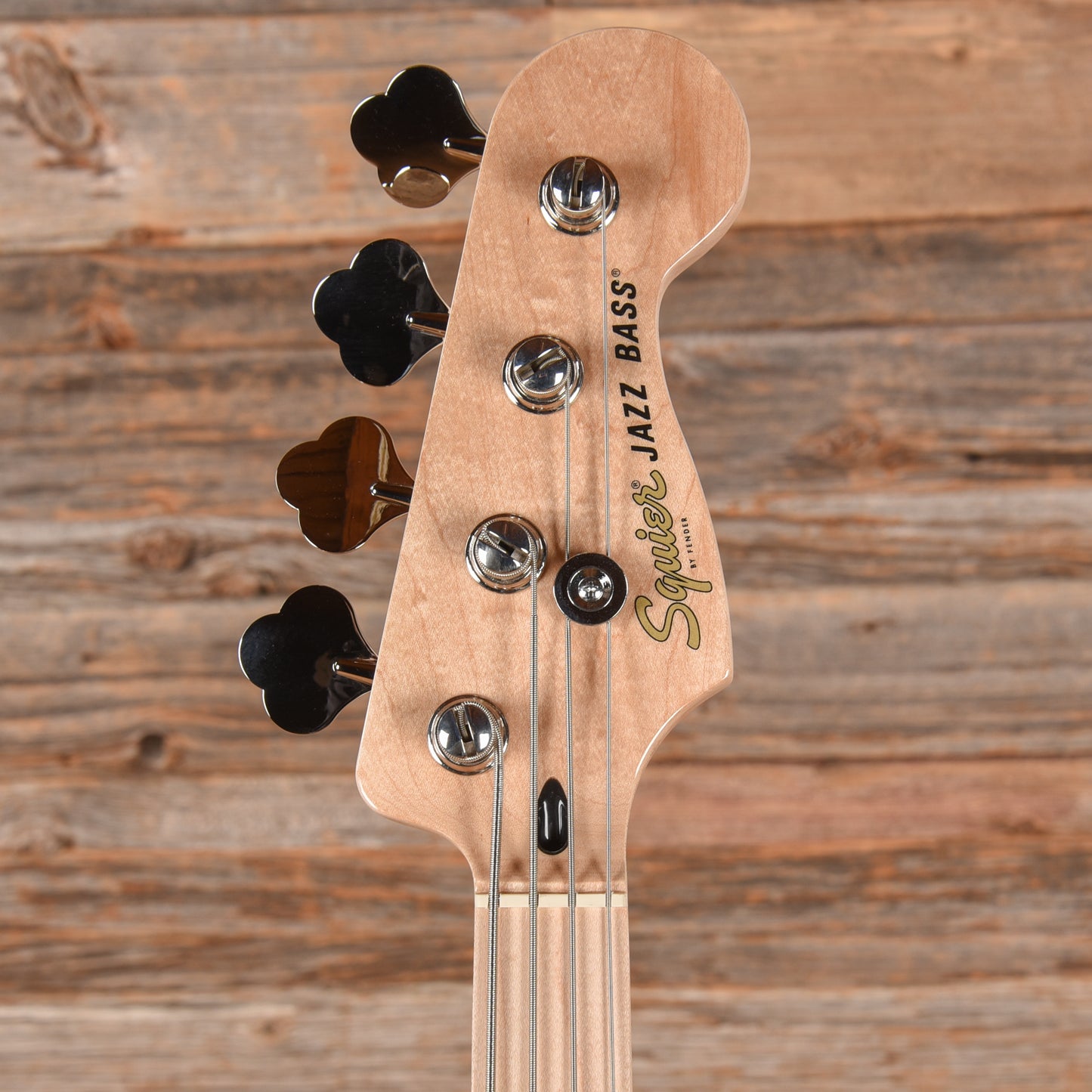 Squier Affinity Jazz Bass 3-Tone Sunburst Bass Guitars / 4-String