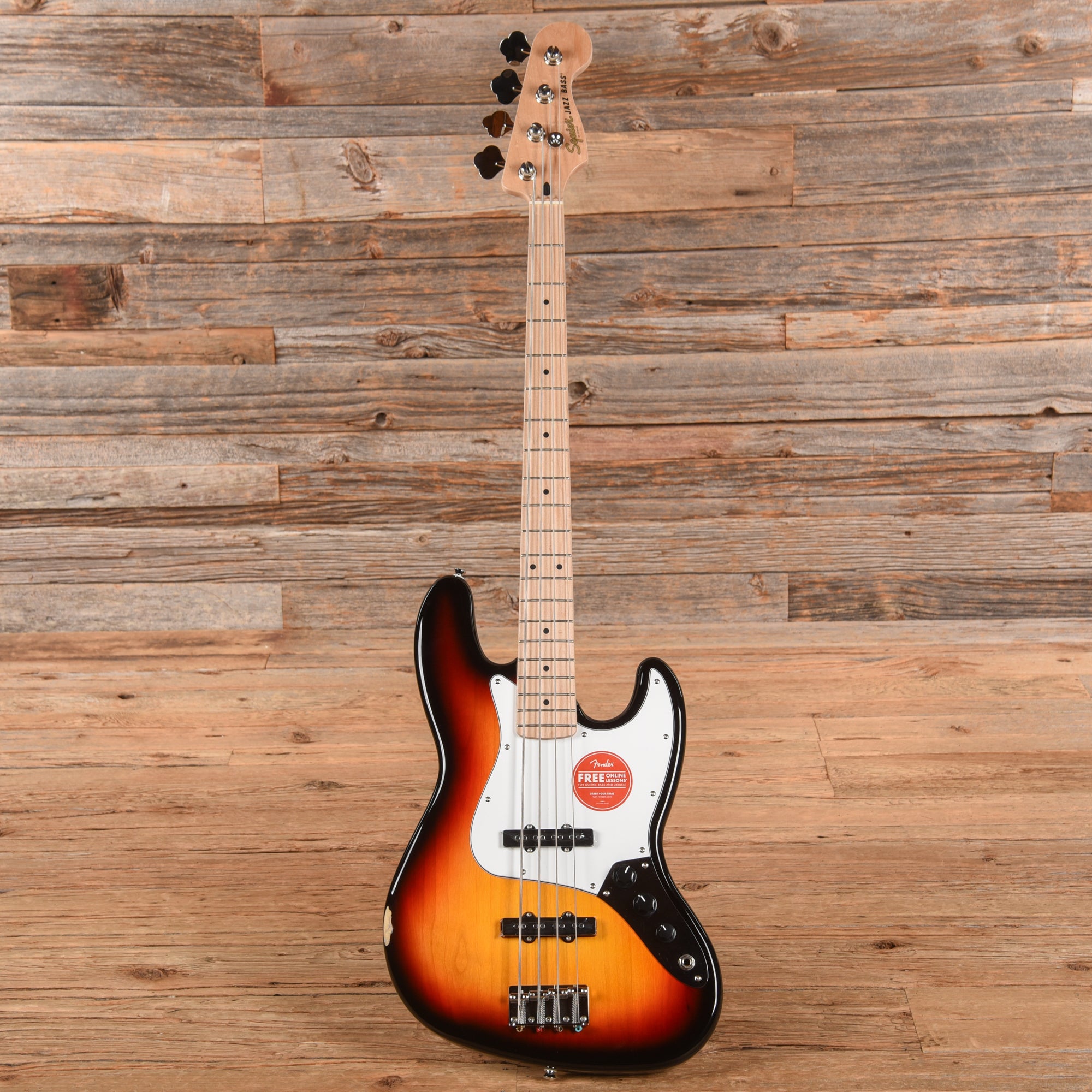 Squier Affinity Jazz Bass 3-Tone Sunburst Bass Guitars / 4-String