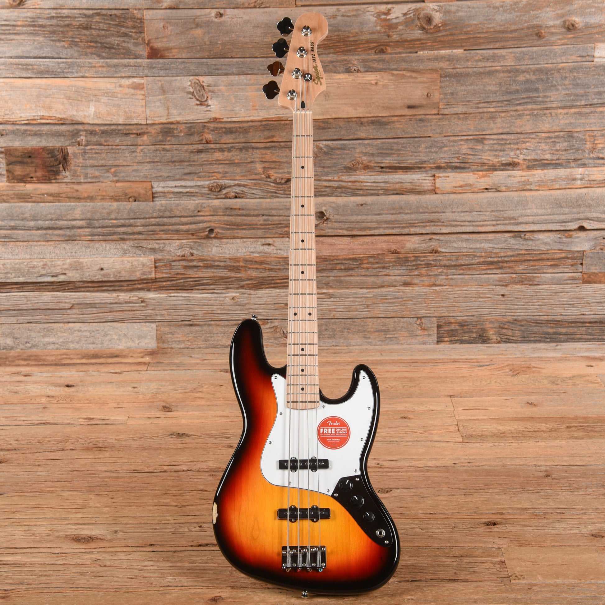 Squier Affinity Jazz Bass 3-Tone Sunburst Bass Guitars / 4-String