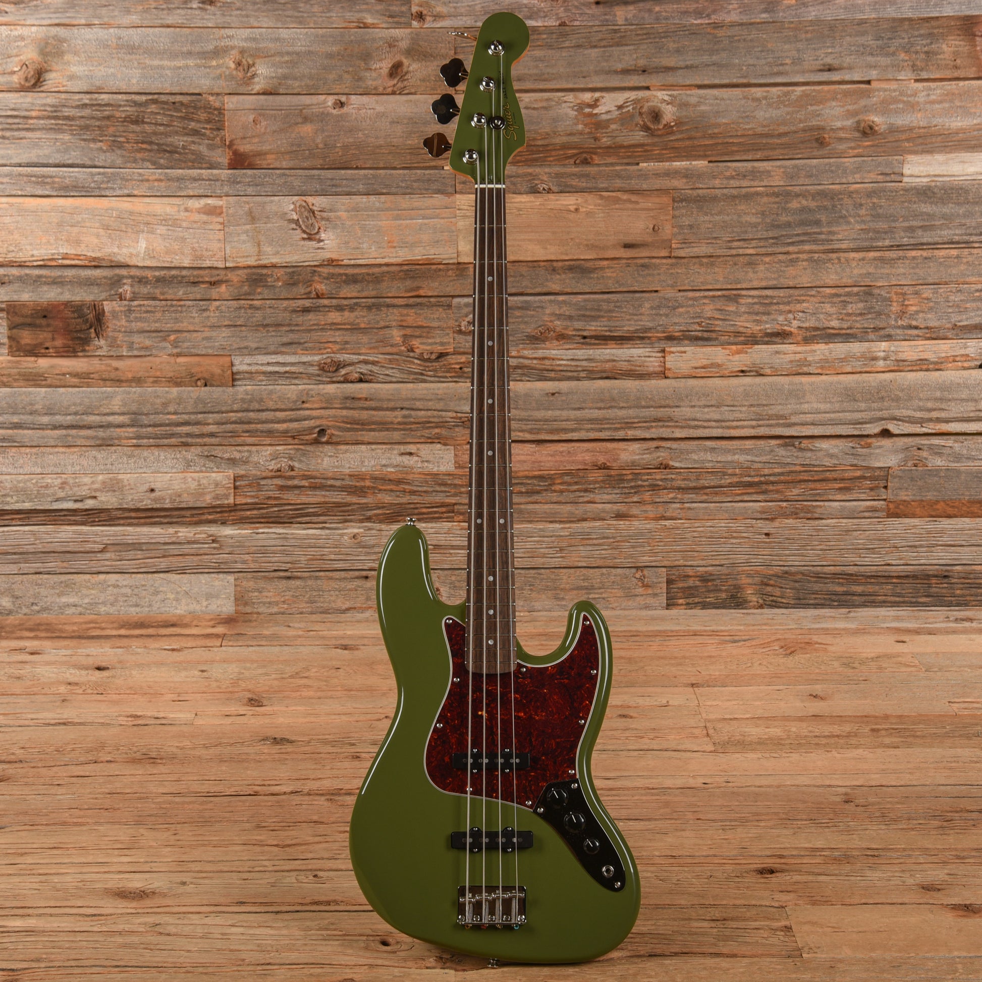 Squier Classic Vibe '60s Jazz Bass Olive Bass Guitars / 4-String