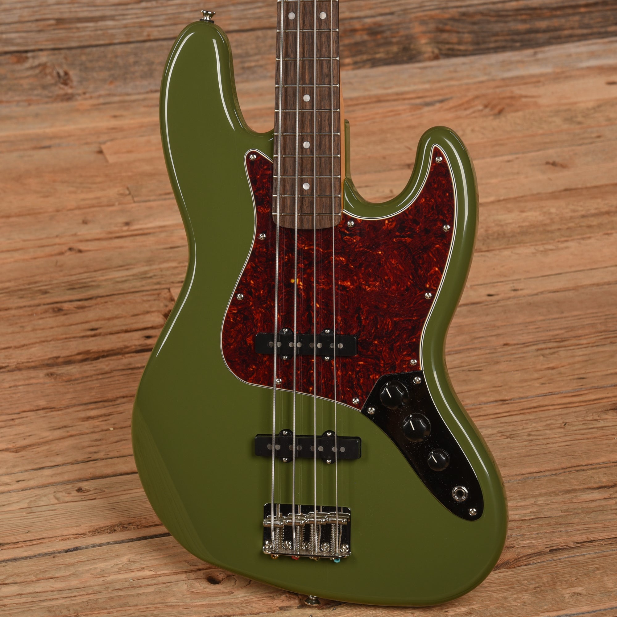 Squier Classic Vibe '60s Jazz Bass Olive Bass Guitars / 4-String