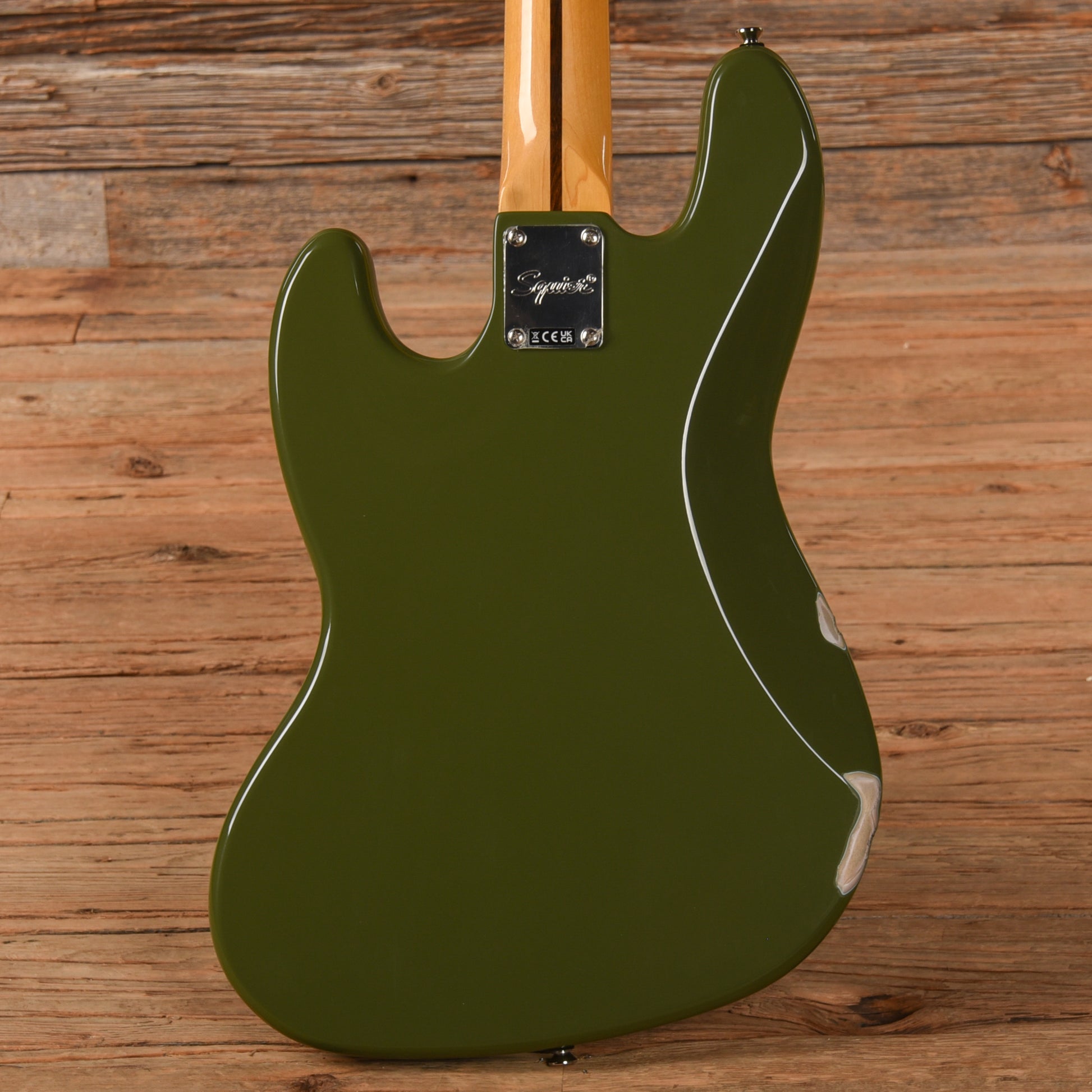 Squier Classic Vibe '60s Jazz Bass Olive Bass Guitars / 4-String