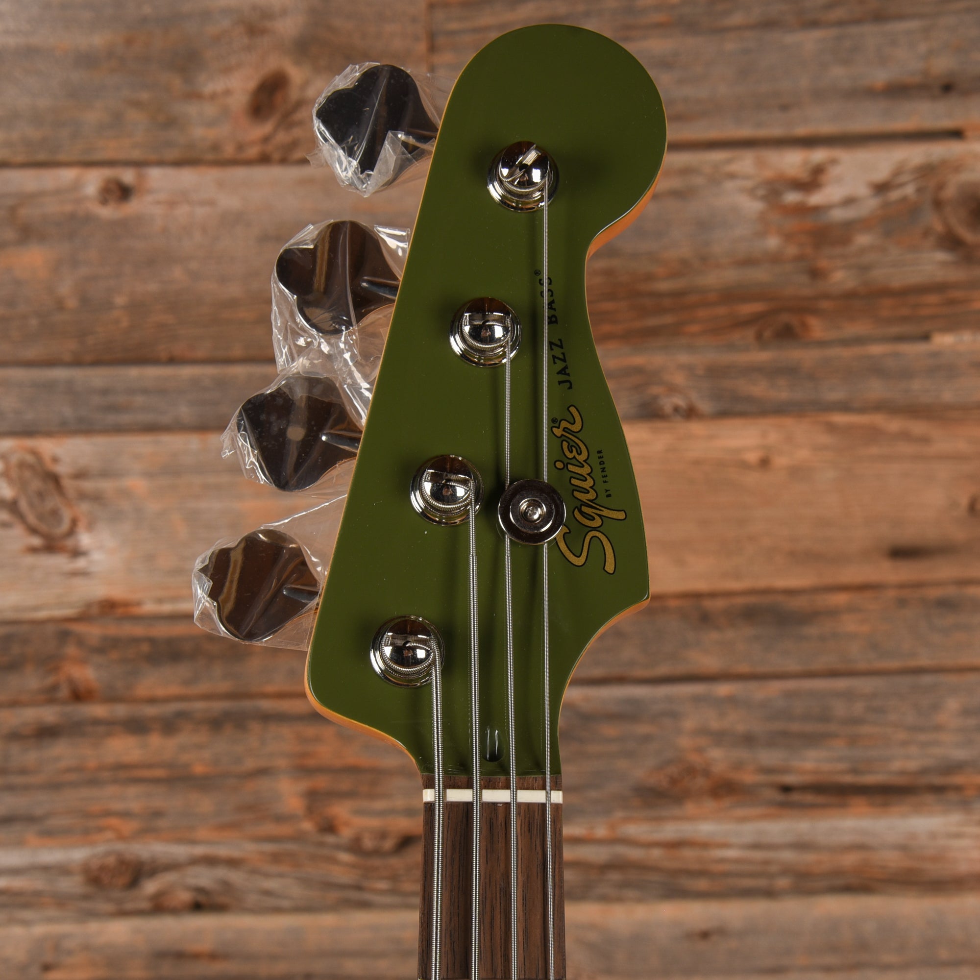 Squier Classic Vibe '60s Jazz Bass Olive Bass Guitars / 4-String