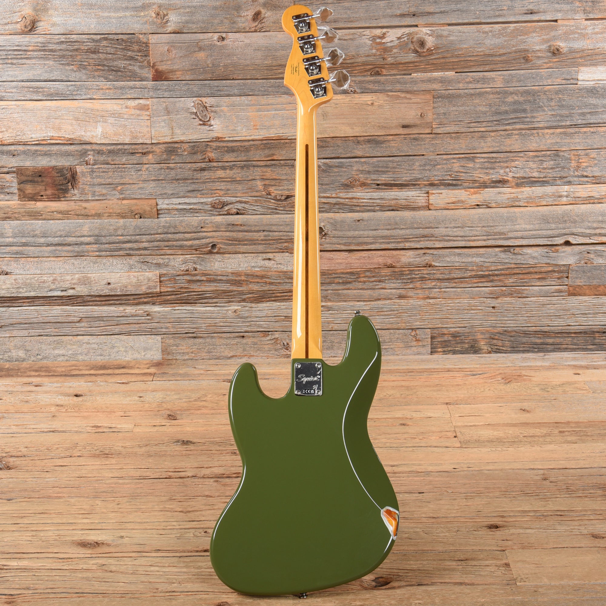 Squier Classic Vibe '60s Jazz Bass Olive Bass Guitars / 4-String