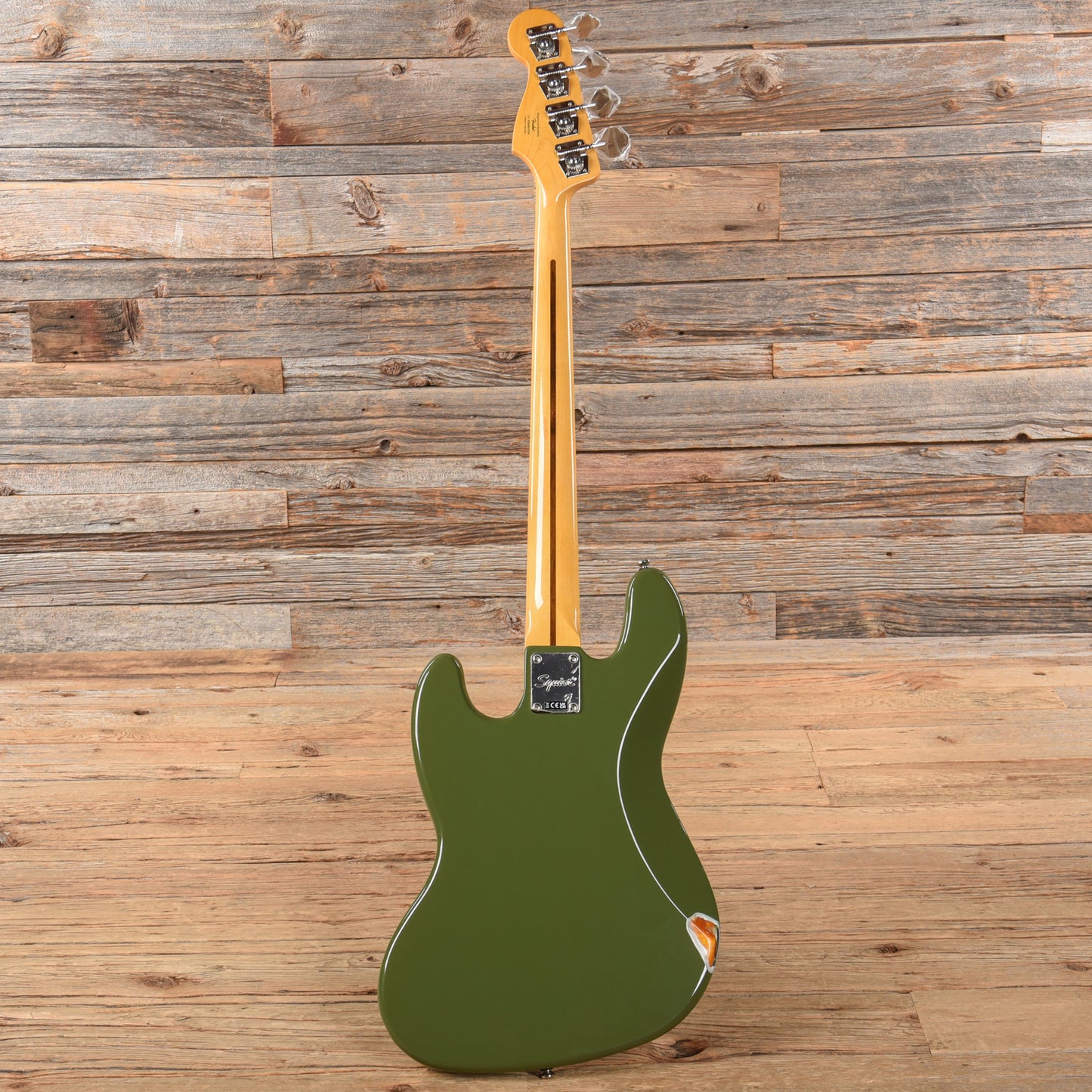 Squier Classic Vibe '60s Jazz Bass Olive Bass Guitars / 4-String