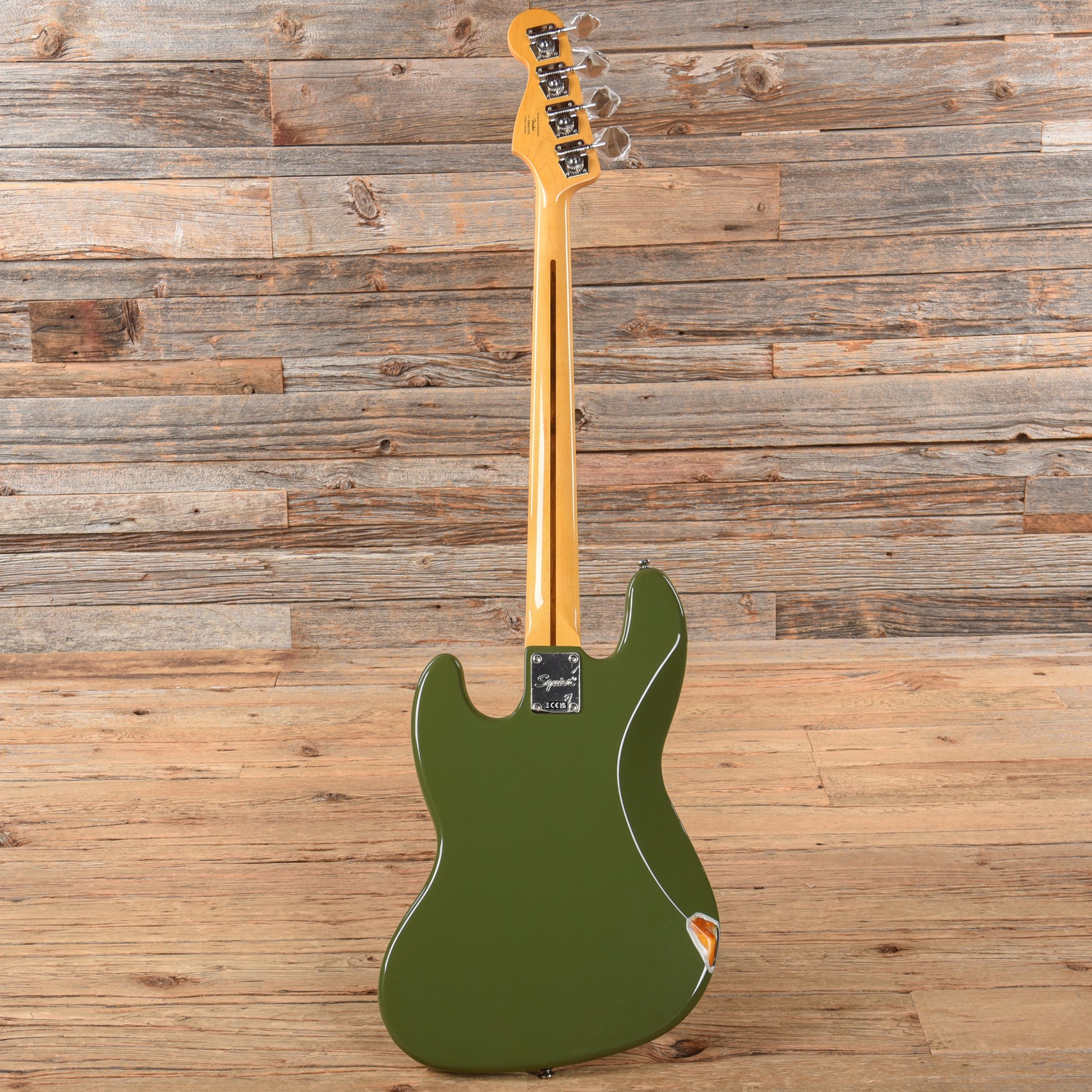 Squier Classic Vibe '60s Jazz Bass Olive Bass Guitars / 4-String